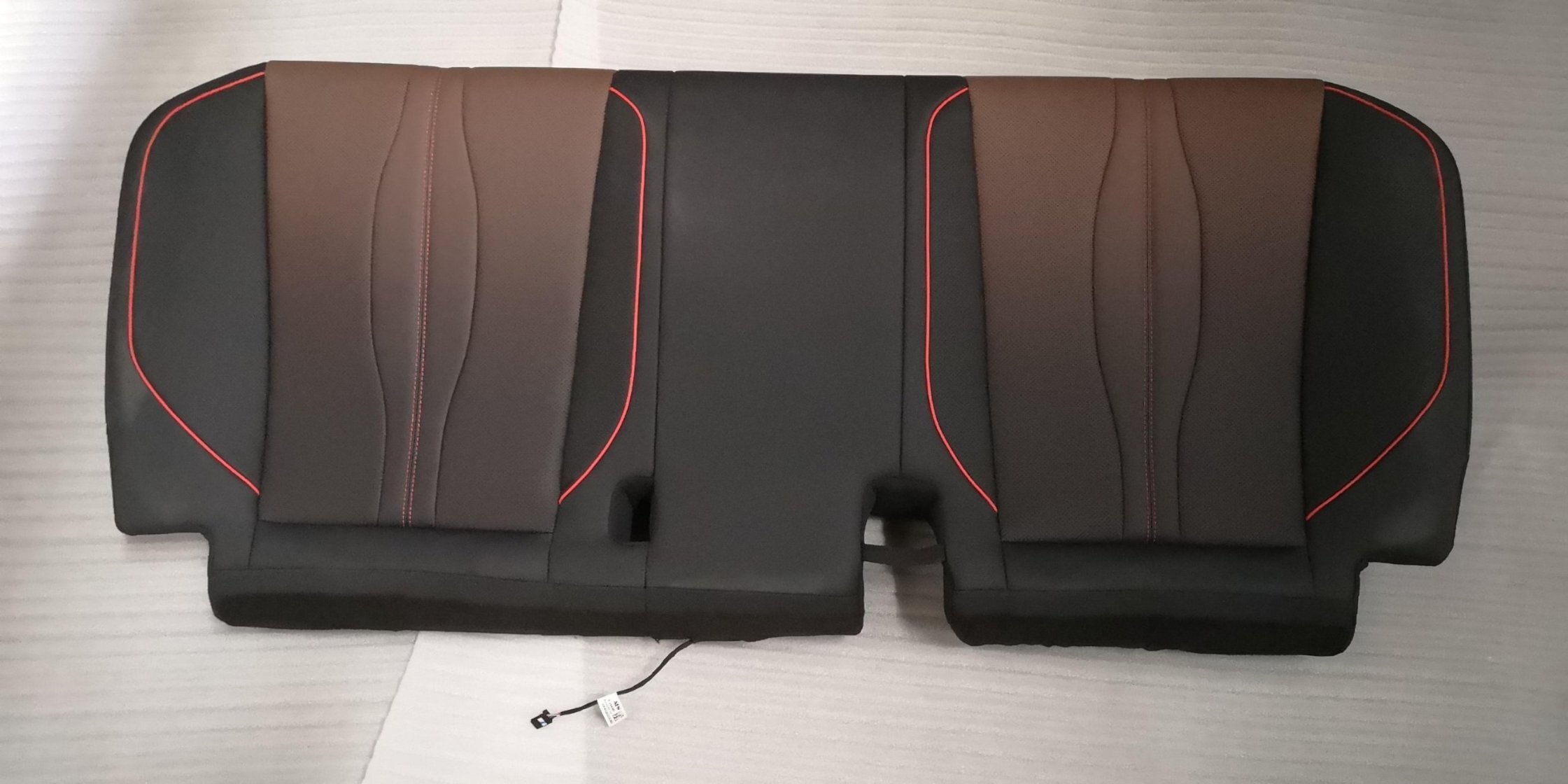 Left Rear Seat Cushion Assembly - Gradient Brown
