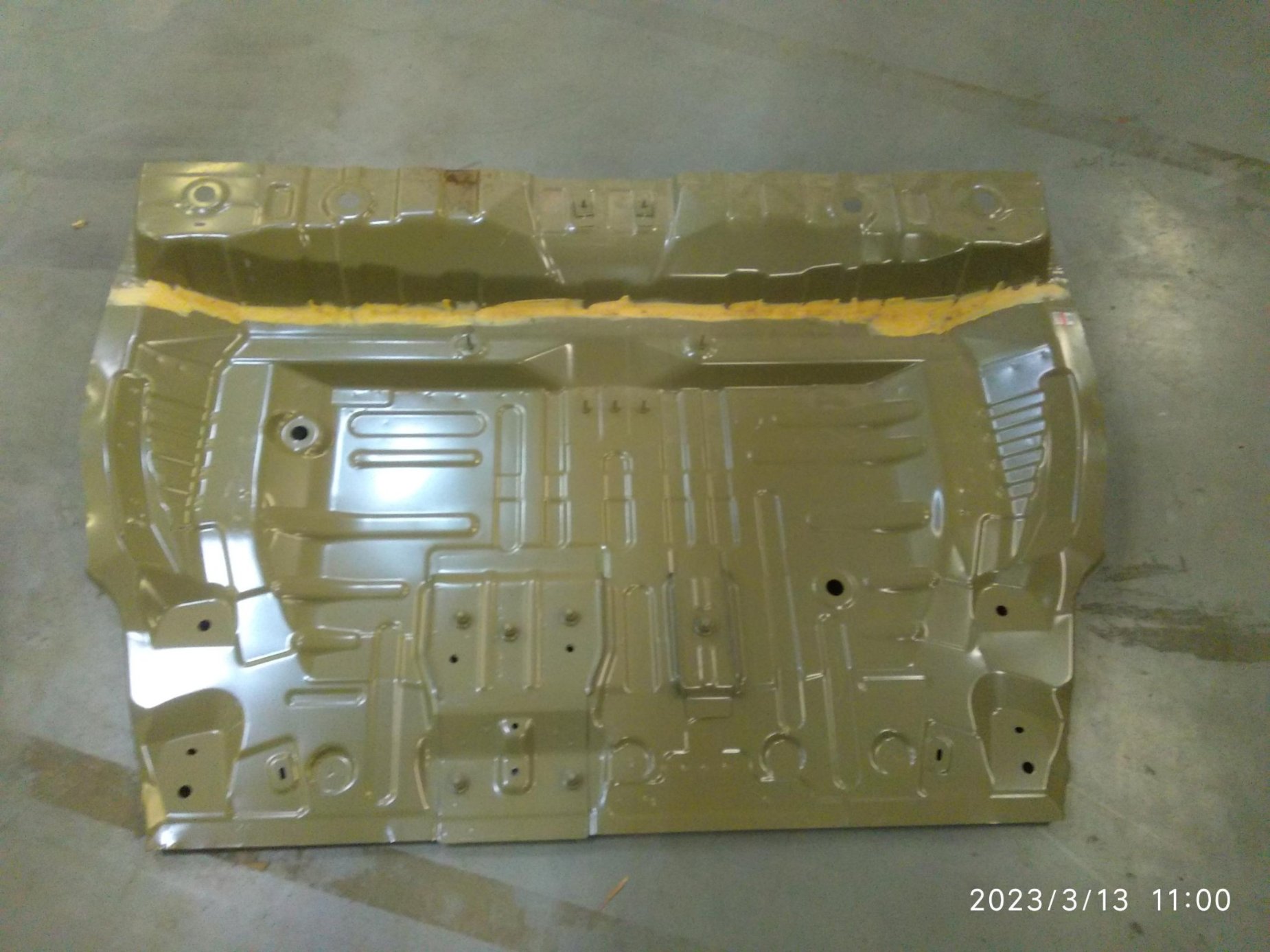 Center Floor Panel Assembly