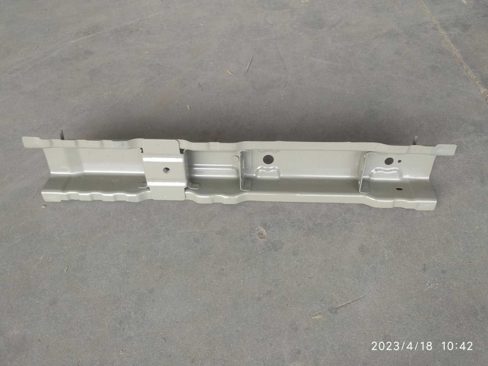 Center Floor Rear Cross Member Assembly