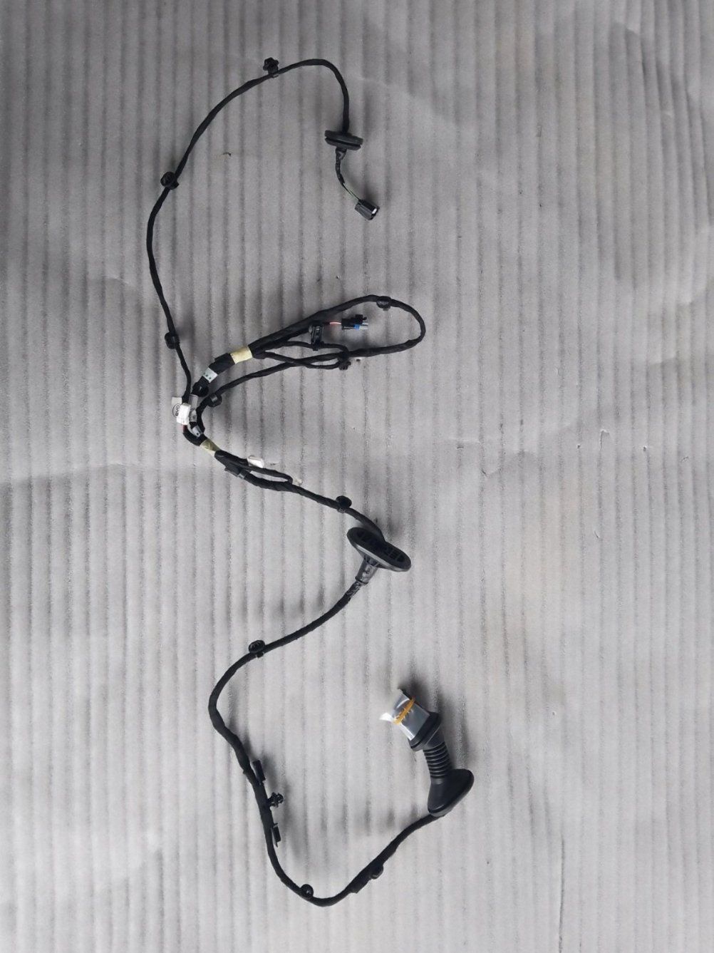 Left Rear Door Wiring Harness