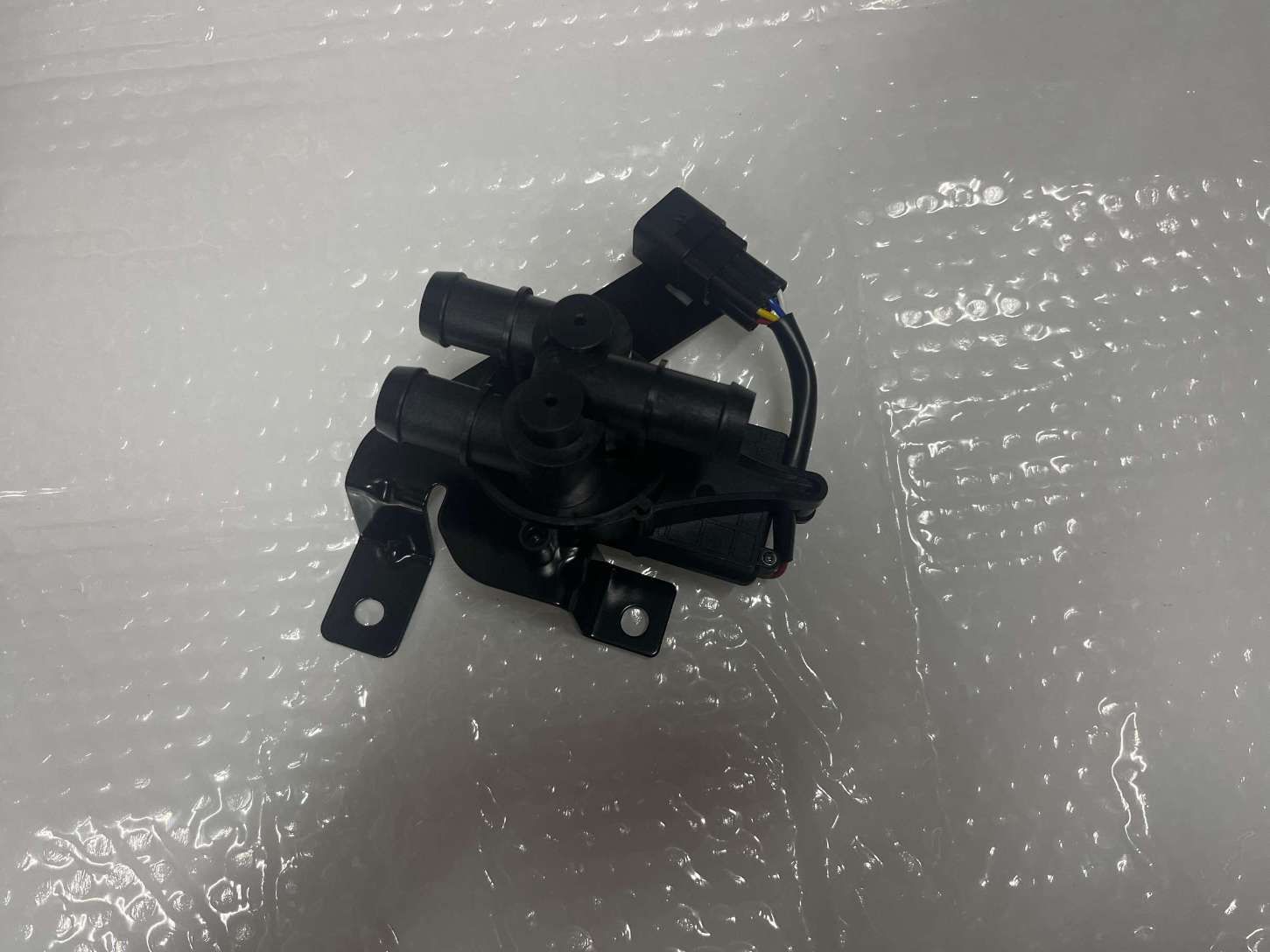 Electric Three-Way Water Valve Assembly