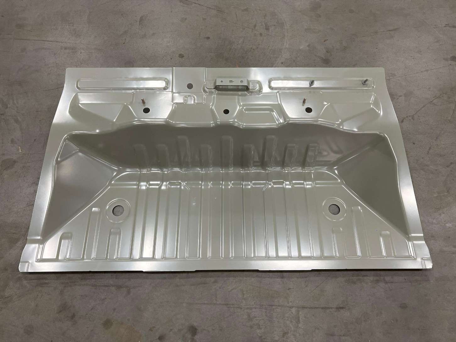 Center Floor Panel Assembly