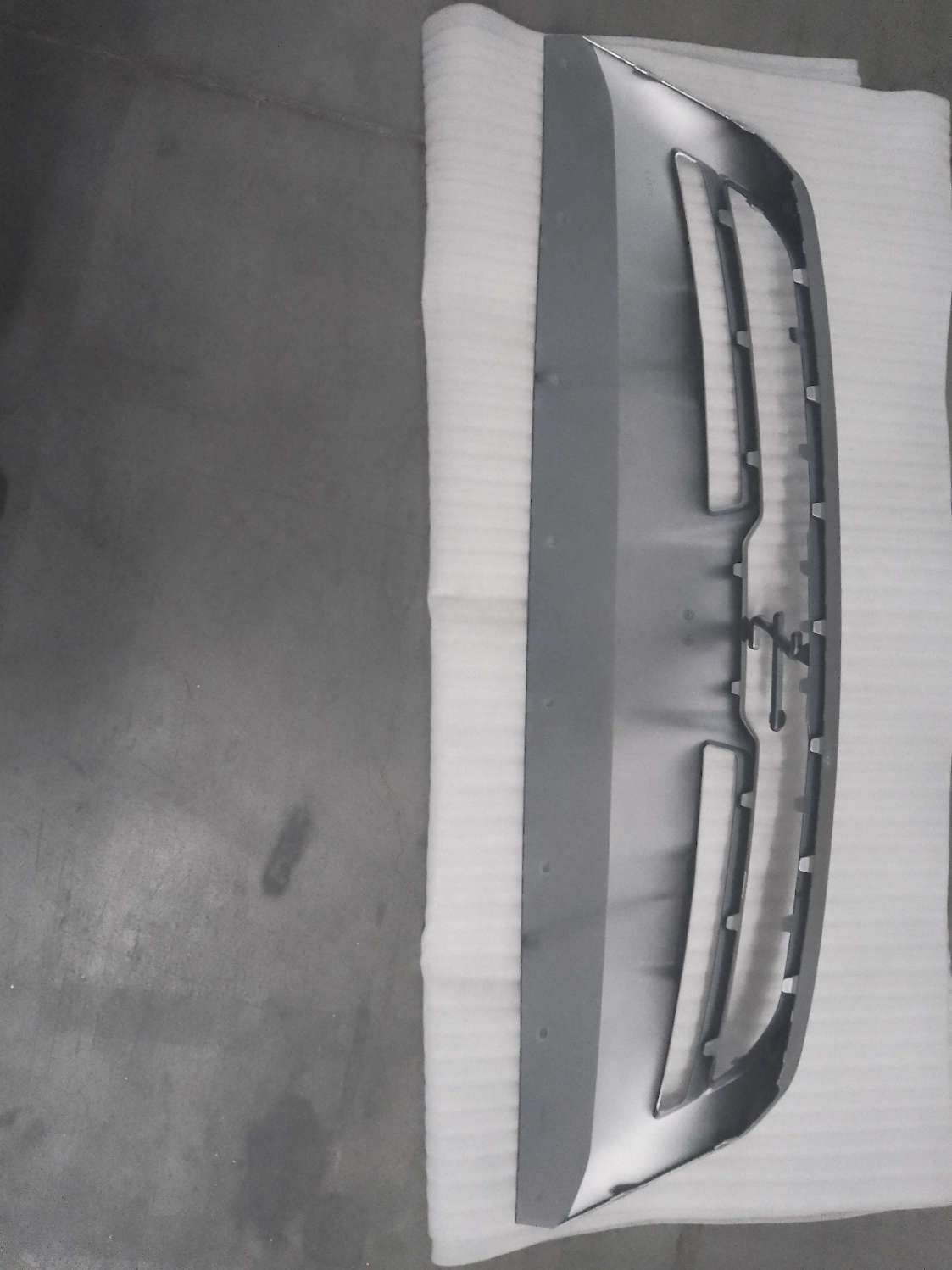 Front bumper lower guard plate - matte silver white