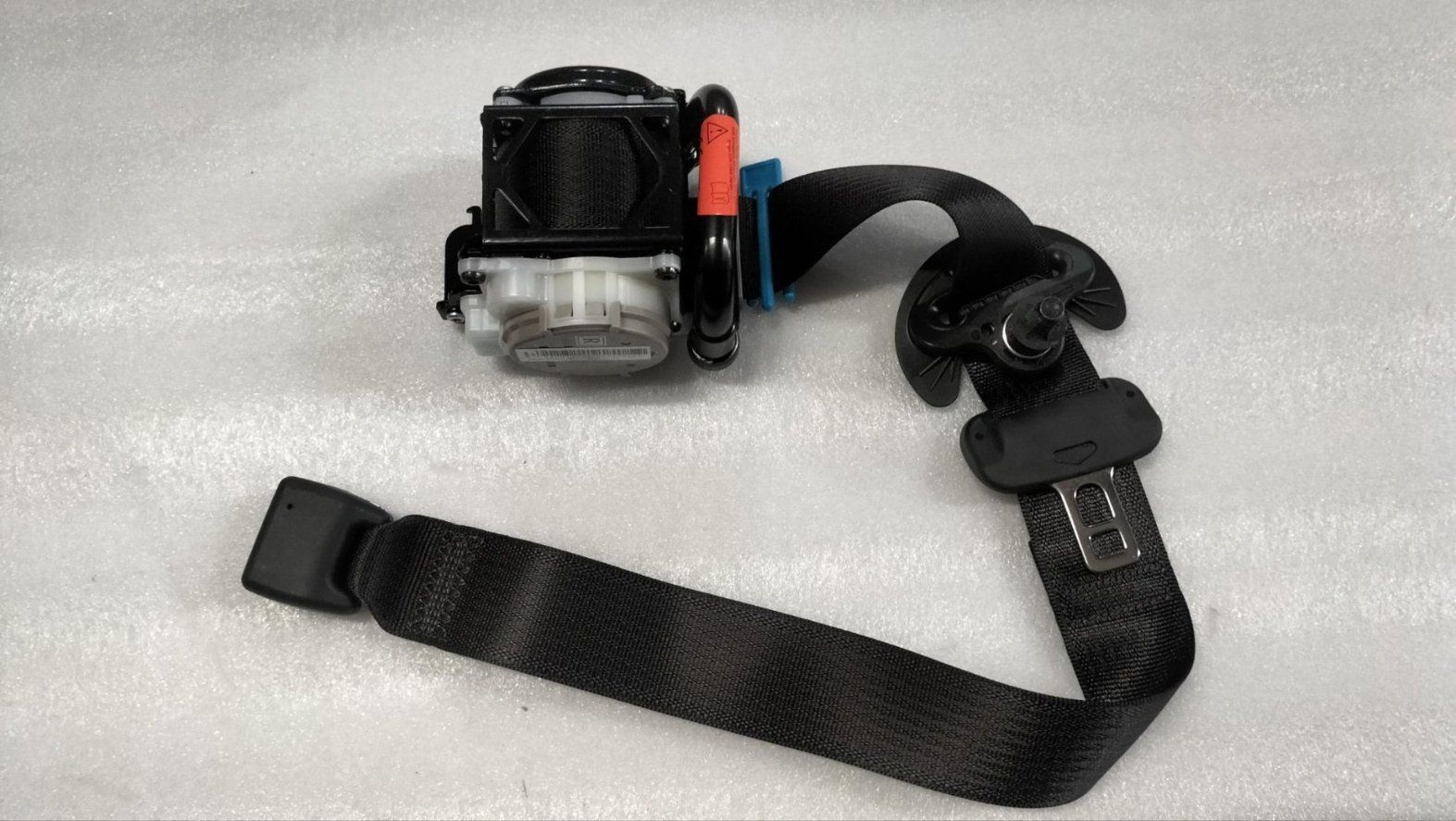 Right Front Seat Belt Assembly