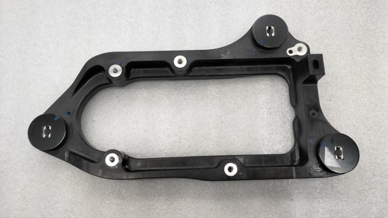 Electric Compressor Damping Bracket 2