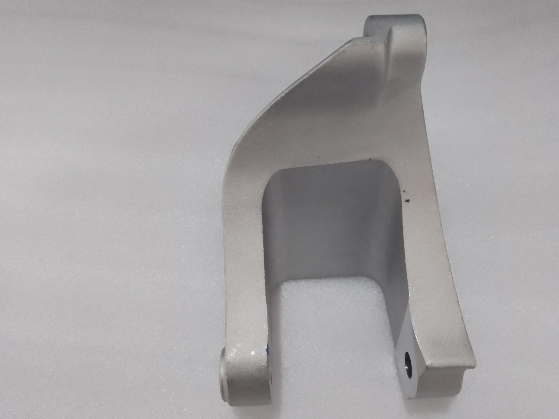 Powertrain Rear Mount Bracket Assembly