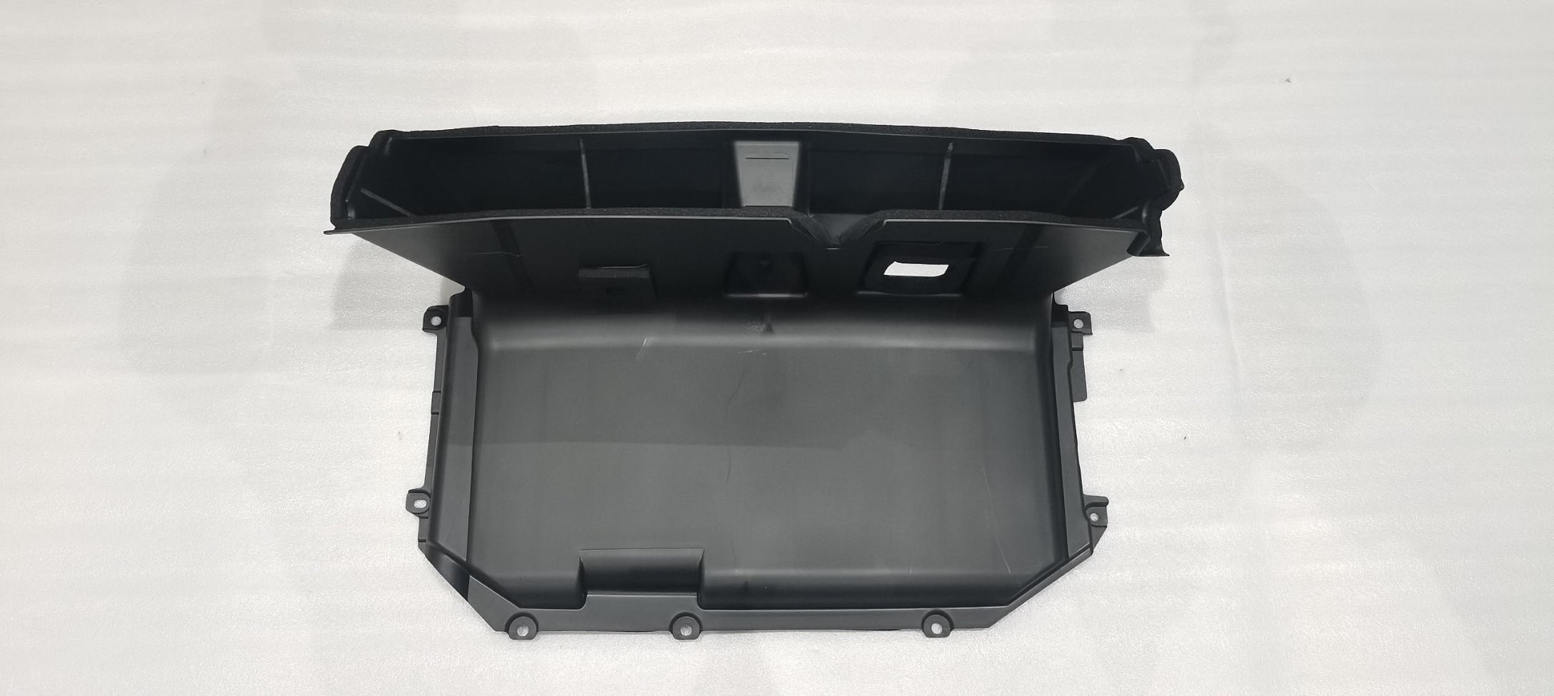 Fully Enclosed Air Deflector Assembly