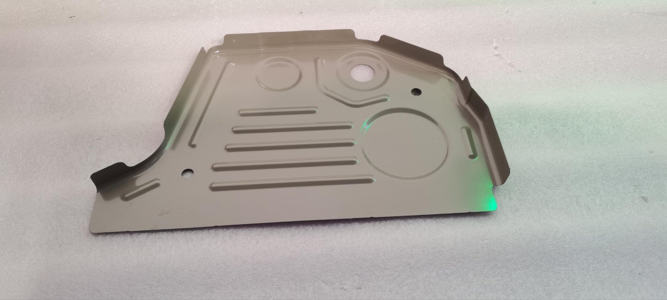 Rear Floor Left Sealing Plate