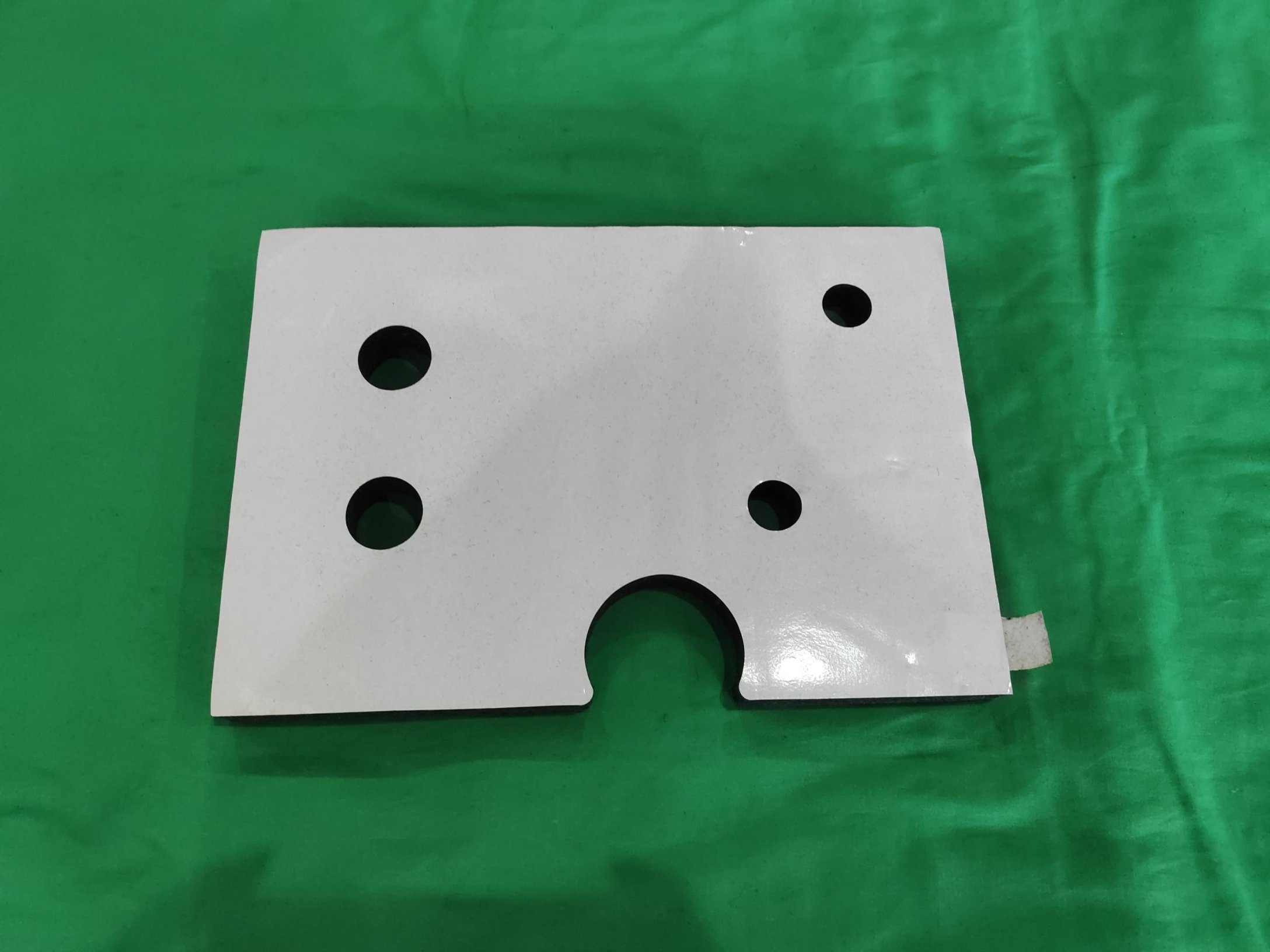 Left Rear Wheel Housing Heat Insulation Layer