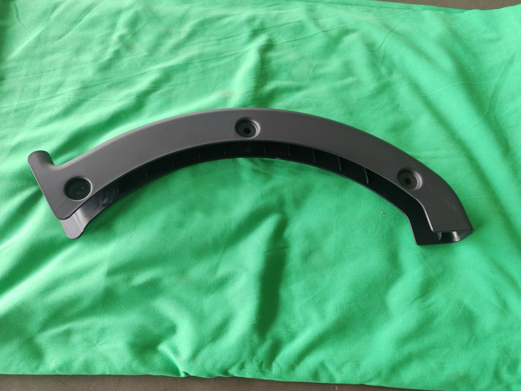 Left Trunk Lid Hinge Cover