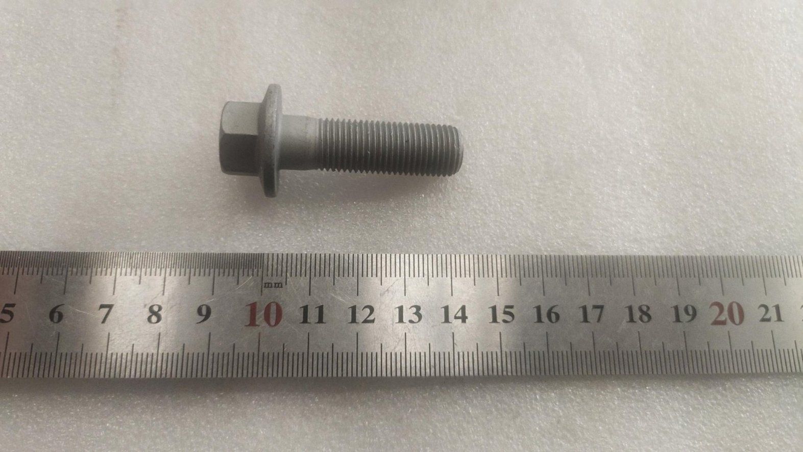 Q1841240TF61KP1.25_Hex Flange Bolt