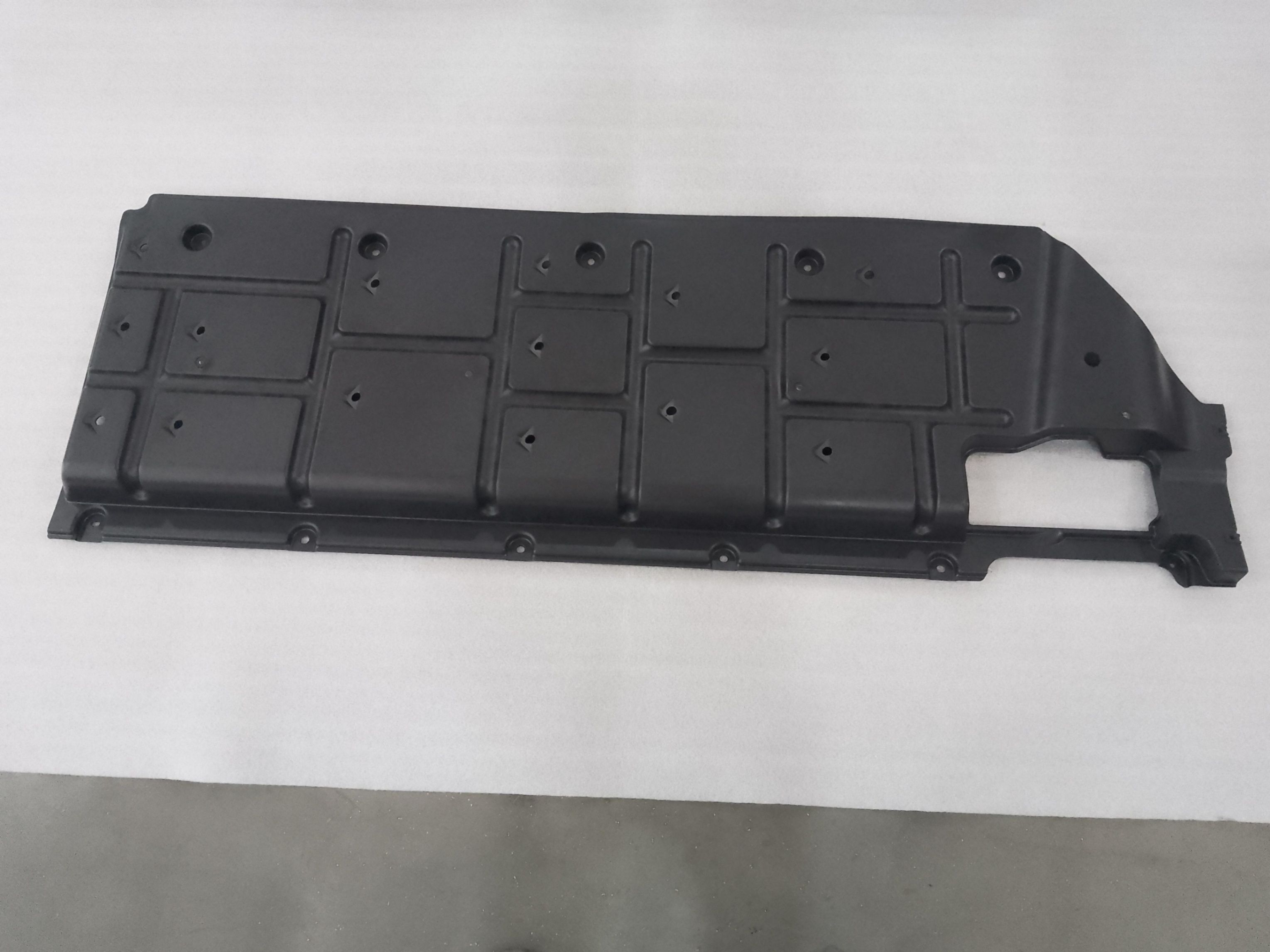 Front Floor Left Side Mudguard Assembly