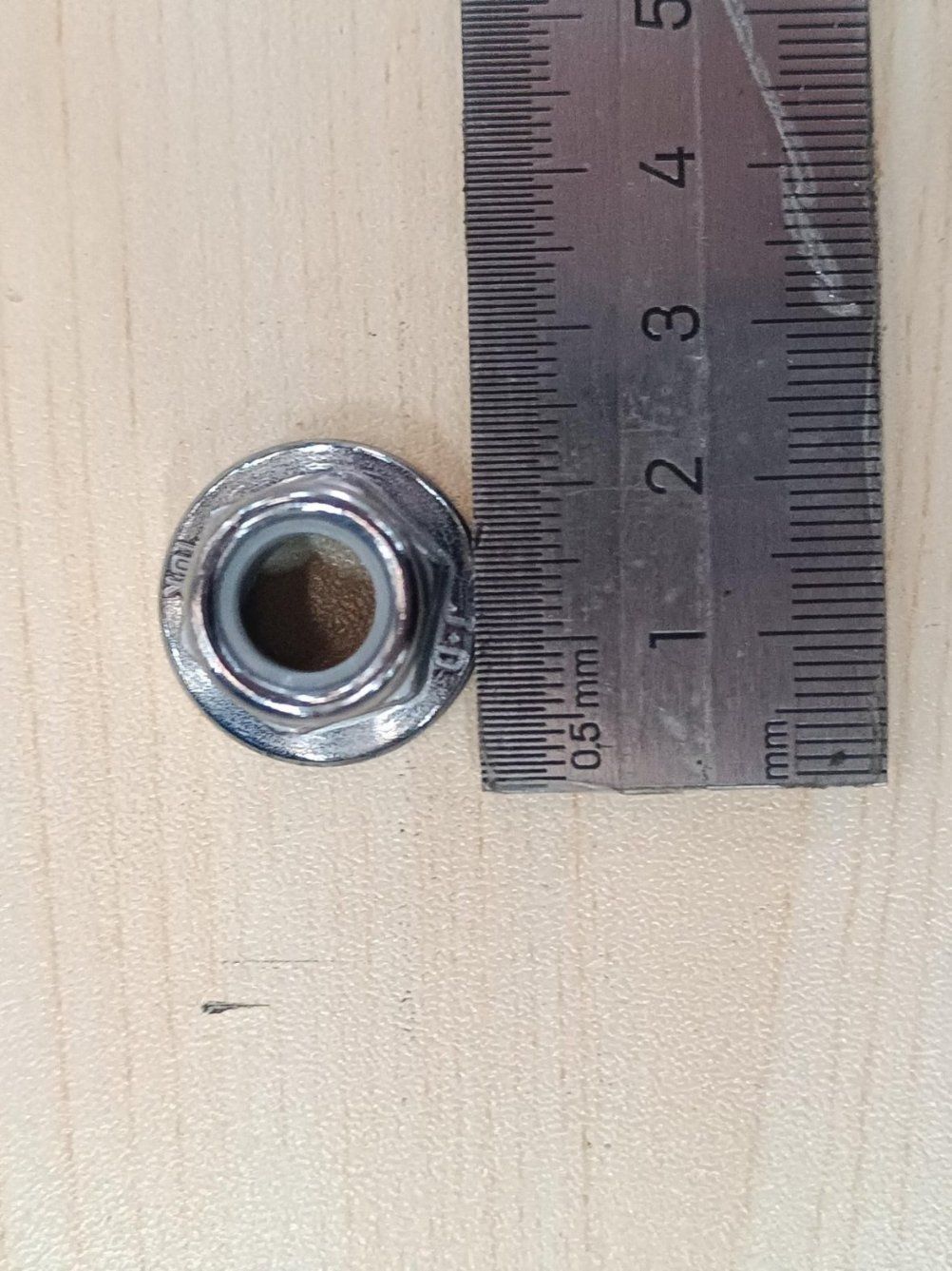 Q33810T13F70KHP1.25_Non-Metallic Insert Hexagon Flange Lock Nut