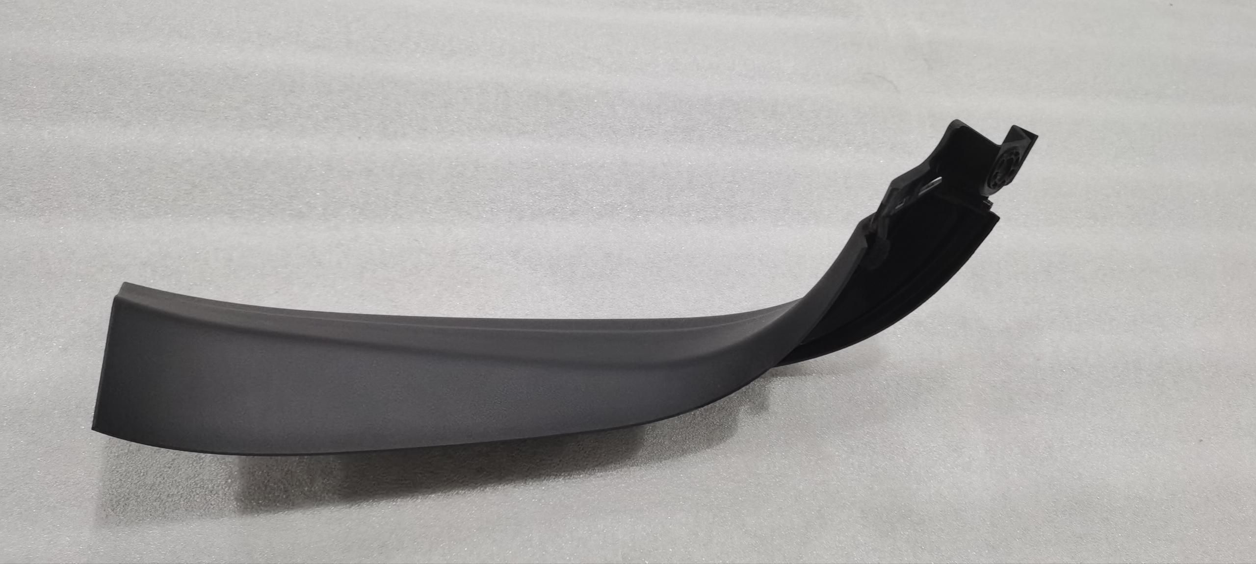 Tailgate Right Trim Panel Assembly – Dark Black 5