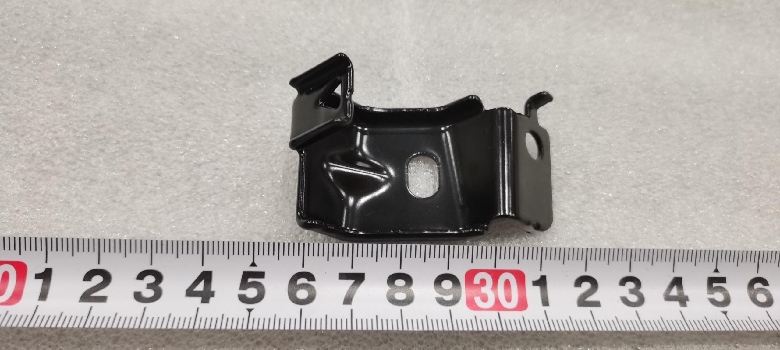 Floor wiring harness bracket I