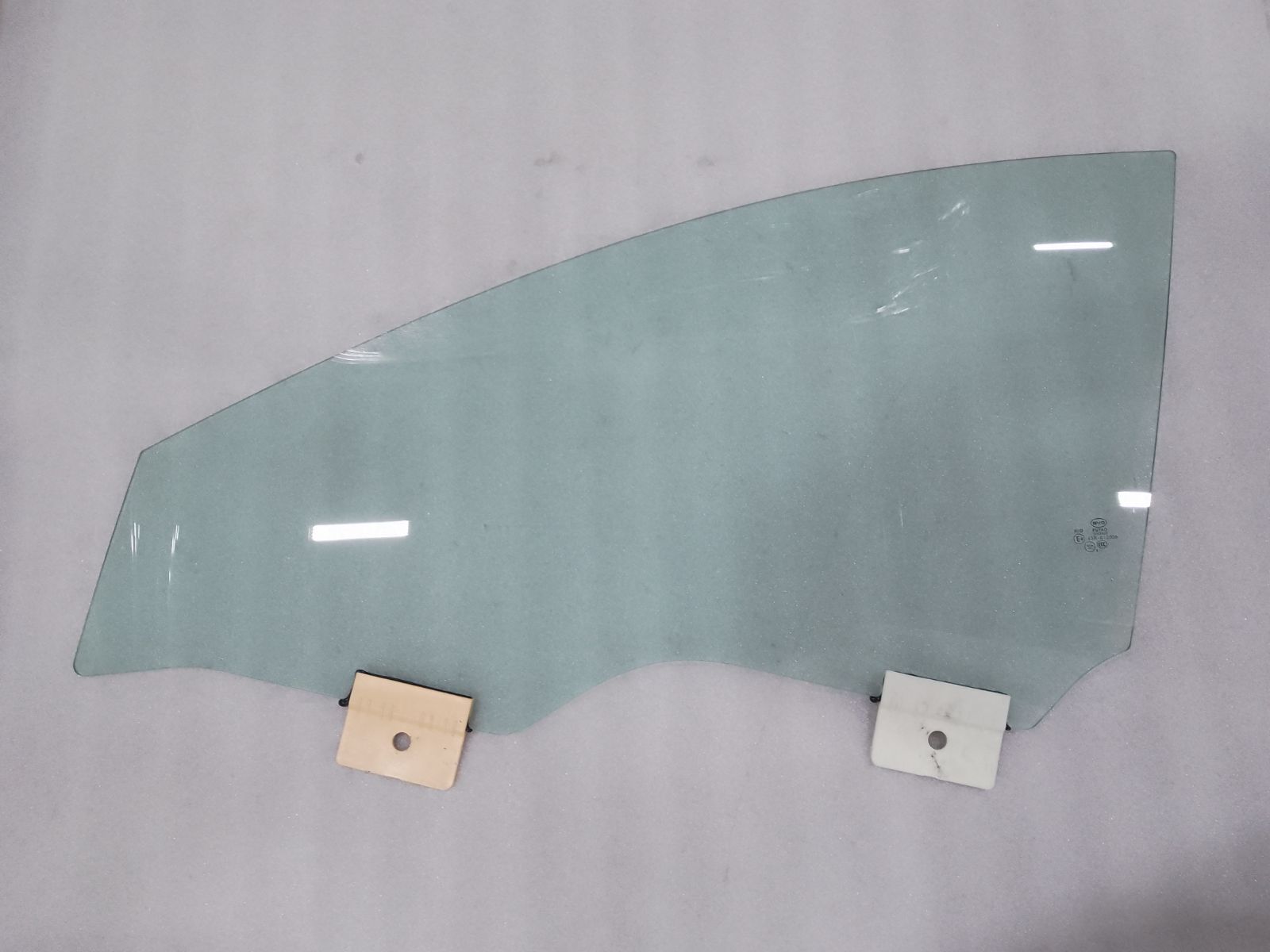Front Left Door Glass Assembly