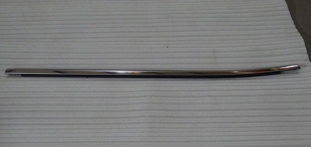 Left rear door outer weatherstrip
