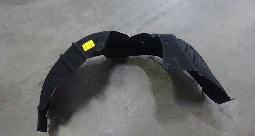 Right Rear Wheel Mudguard Assembly