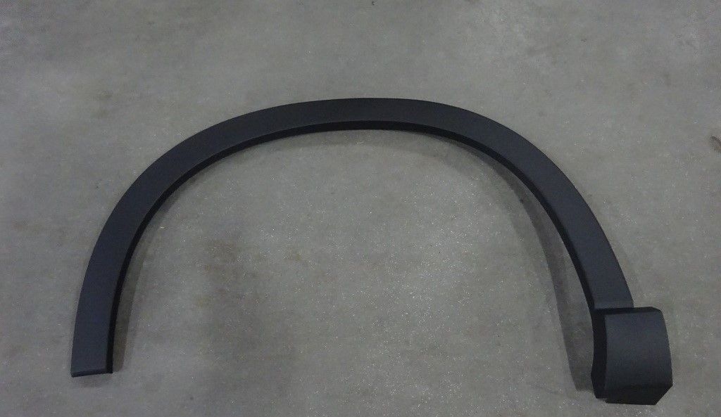 Left front wheel arch (fender eyebrow) trim panel assembly