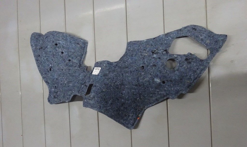 Right Rear Wheel Housing Sound Insulation Pad