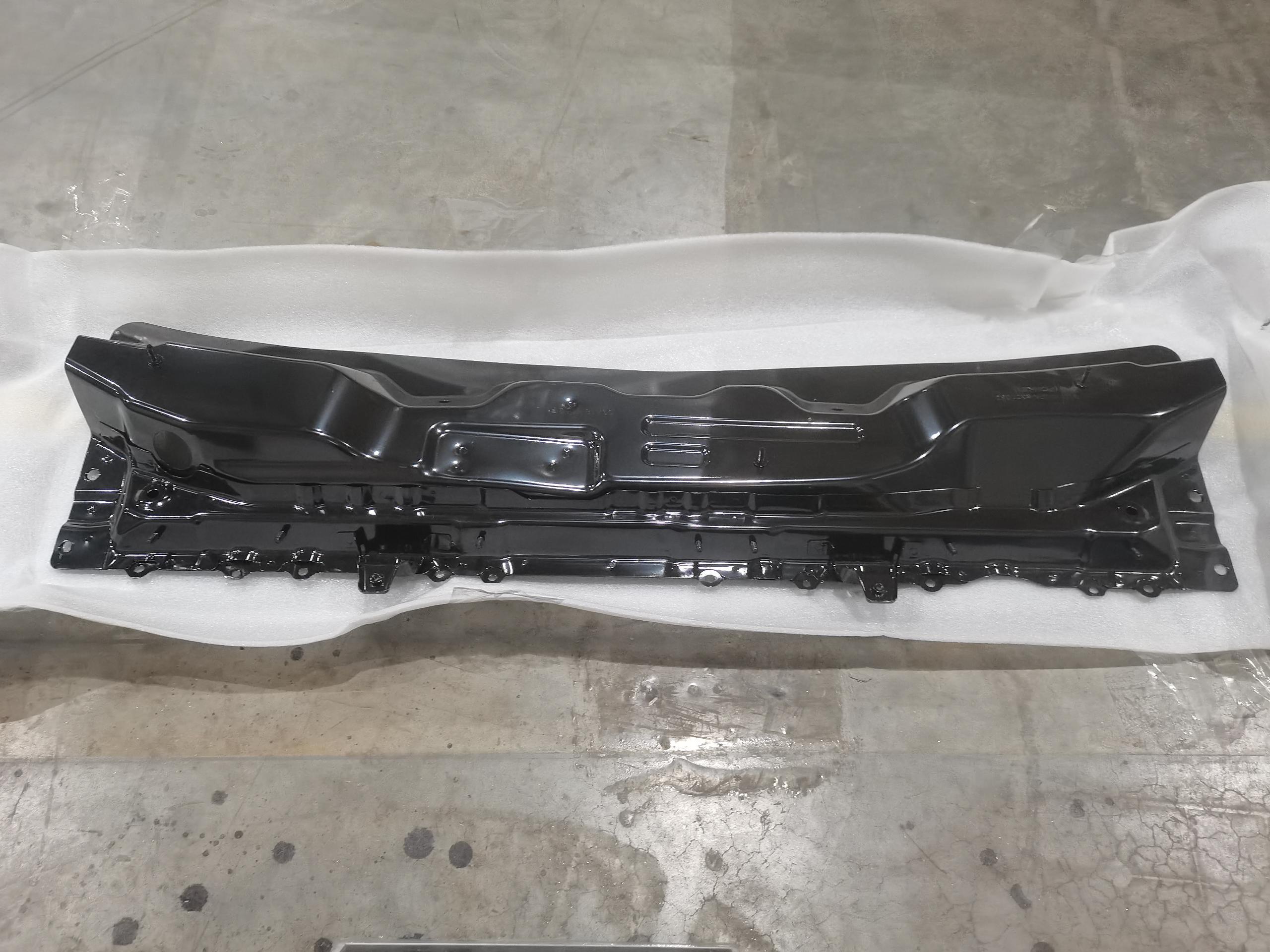 Front Cowl Assembly