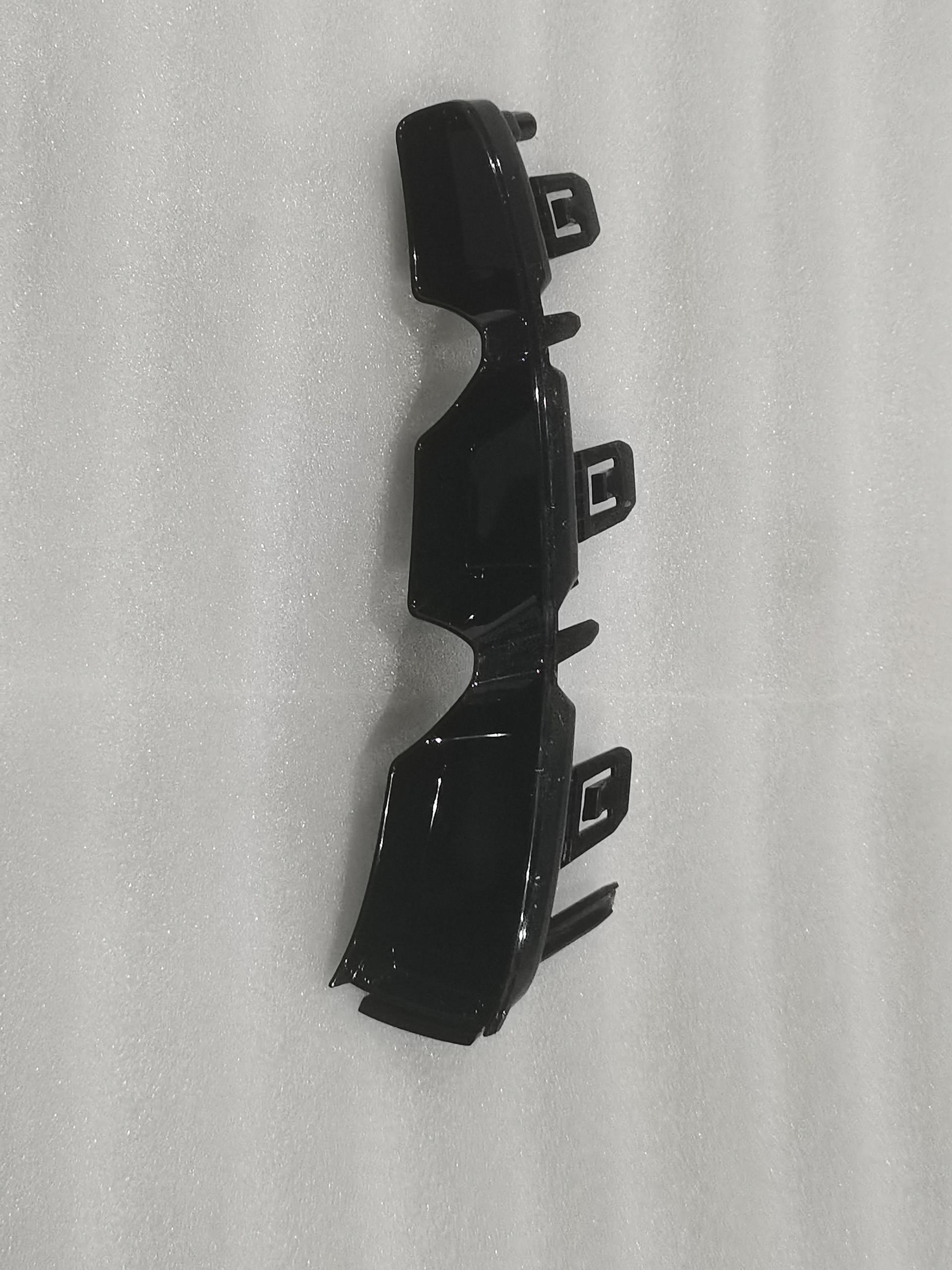 Front Bumper Right Air Curtain Trim Panel Ⅱ