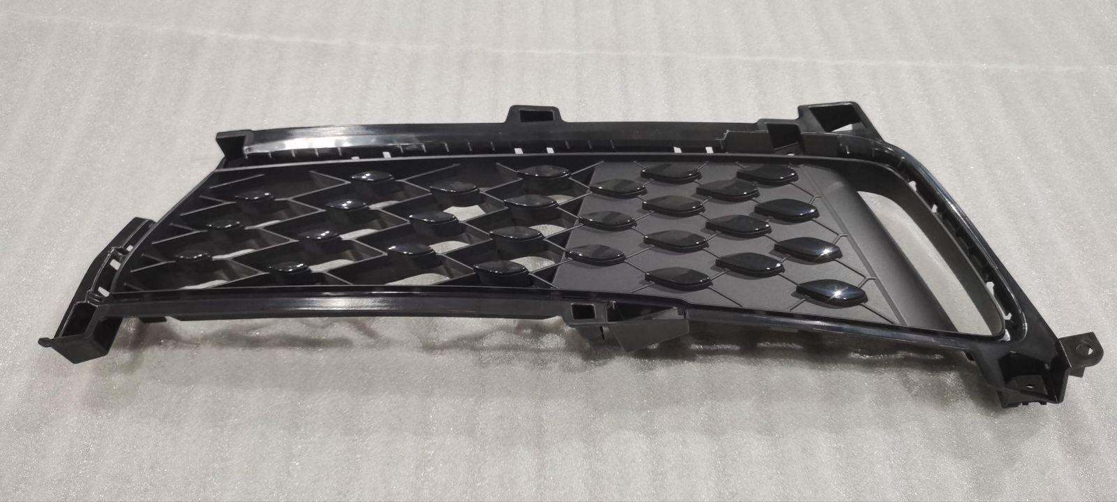 Front Bumper Lower Left Grille