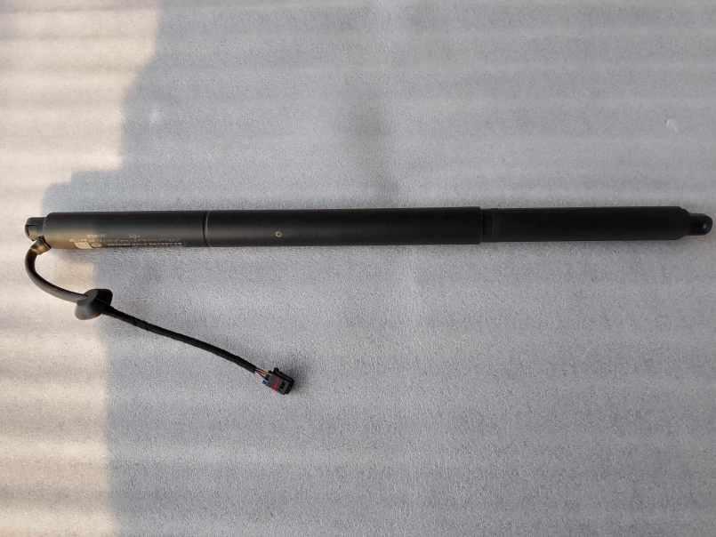 Tailgate right power spring body