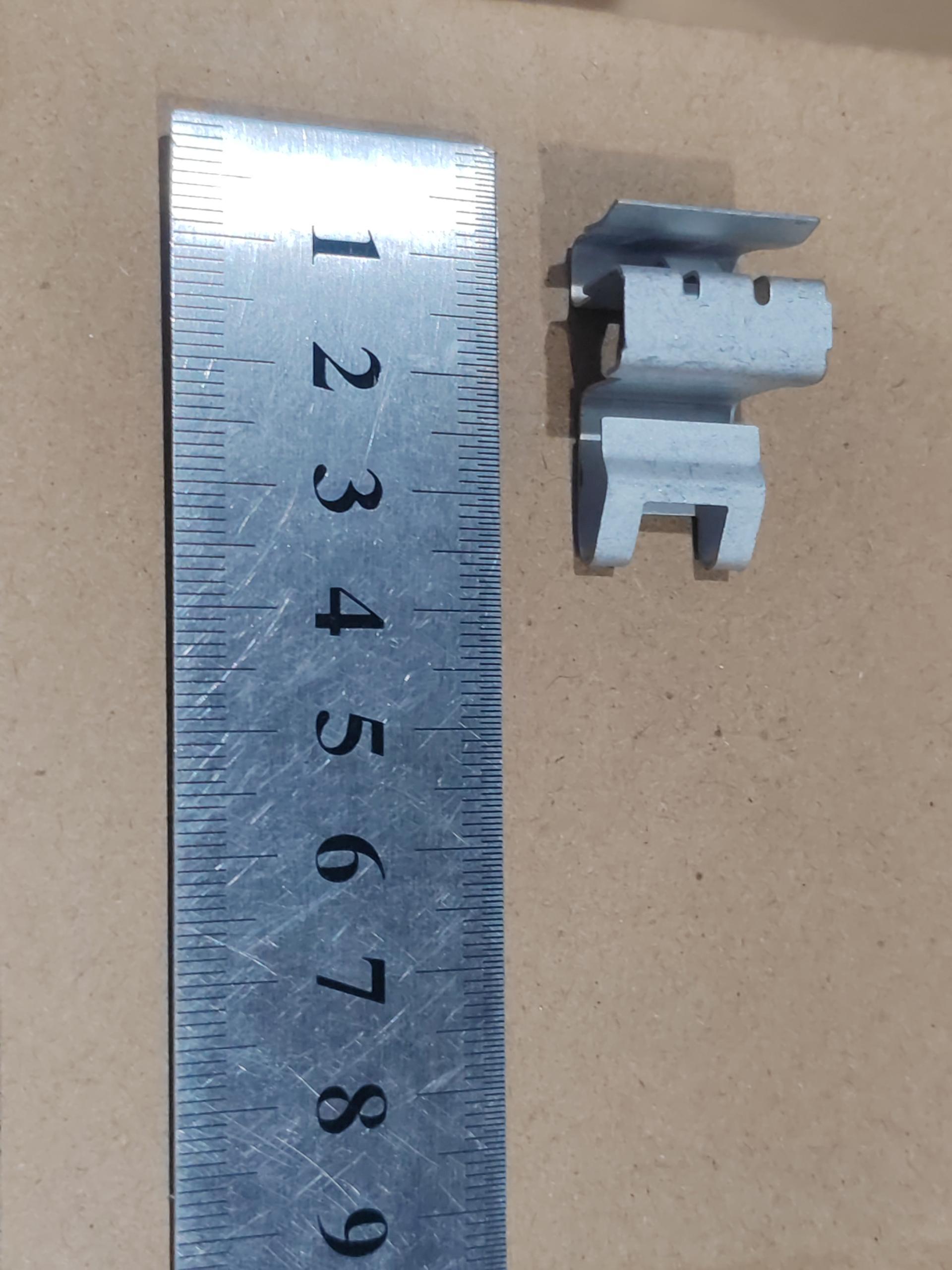BYDQ838B07F70_Metal Clip