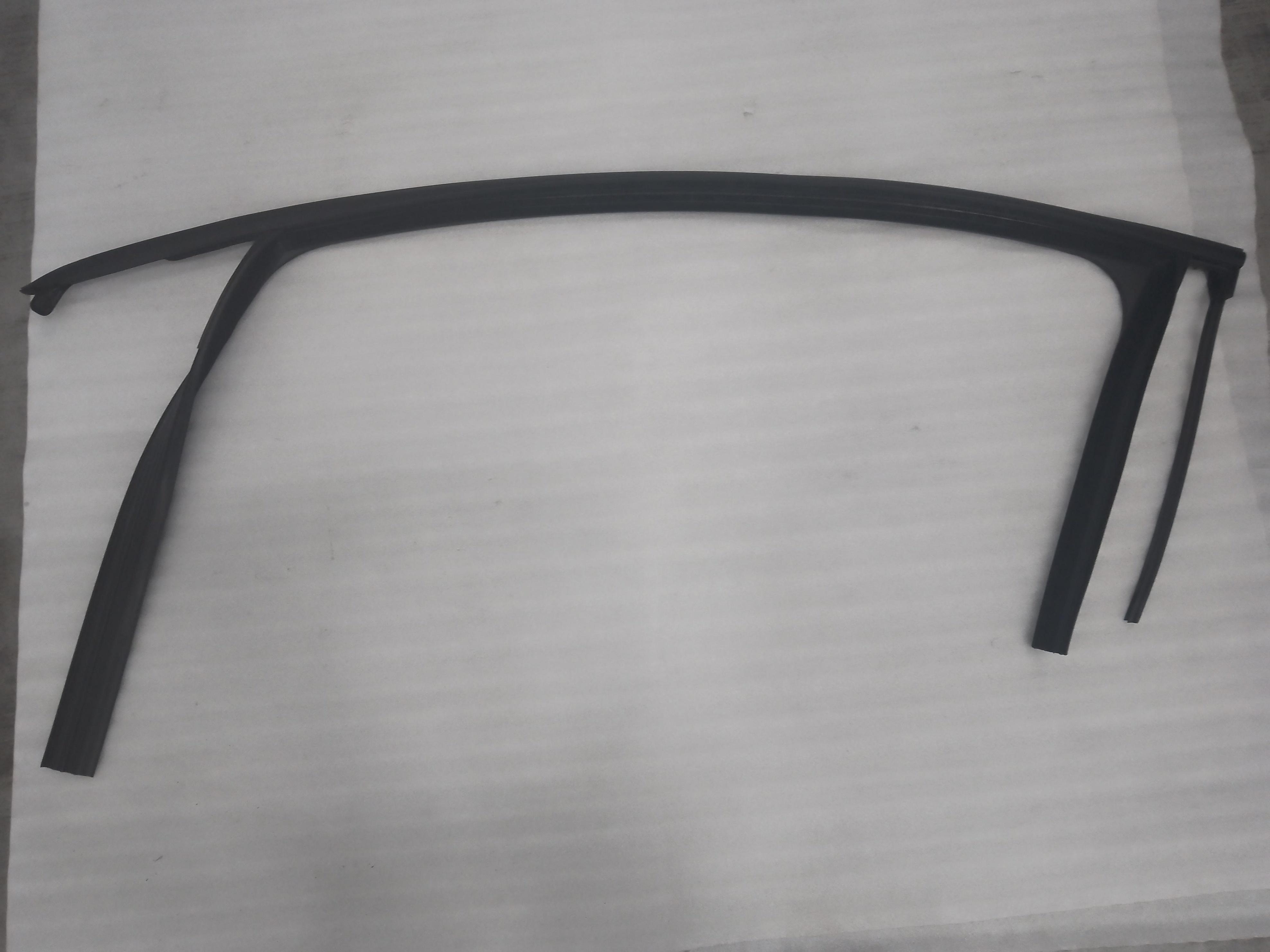 Front Left Door Glass Run Channel