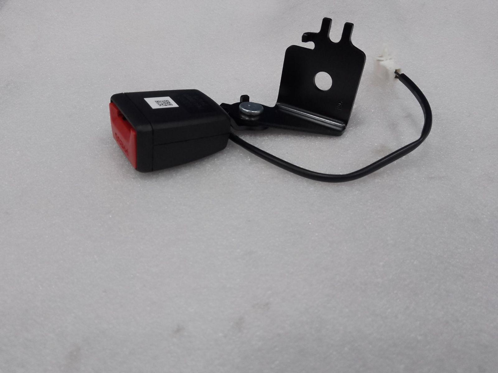 Left Rear Seat Belt Buckle Assembly