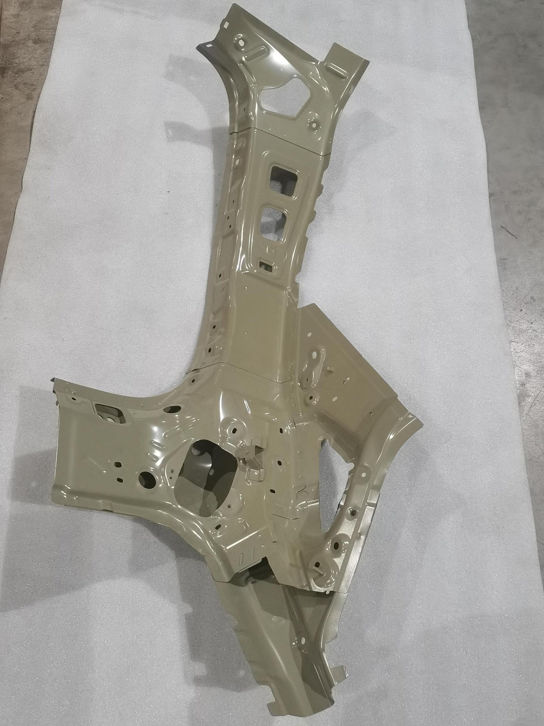 Right CD-pillar Assembly