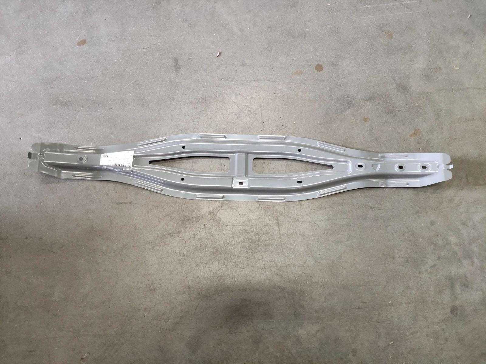 Roof Support Cross Member I