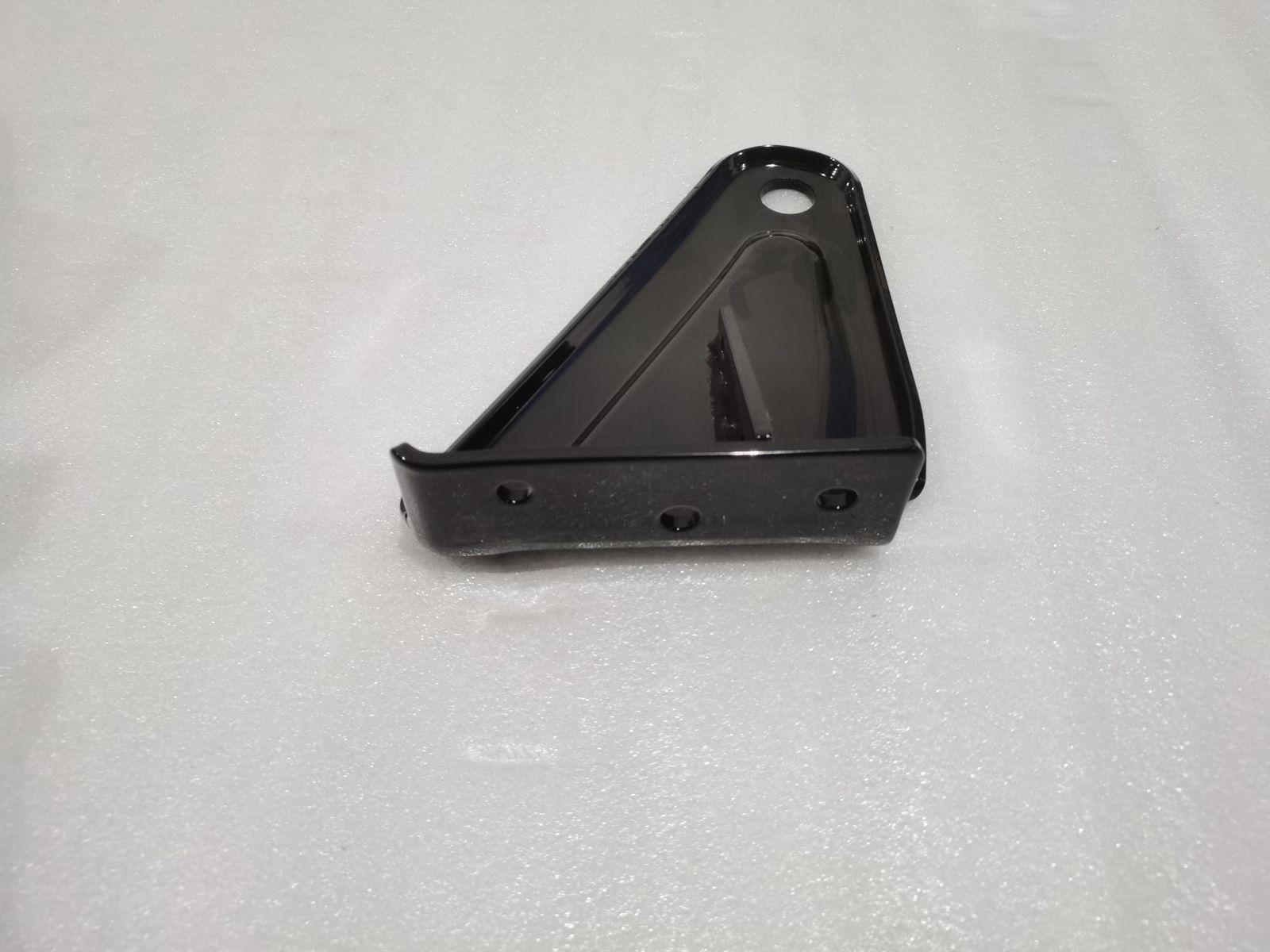 Floor bracket I assembly