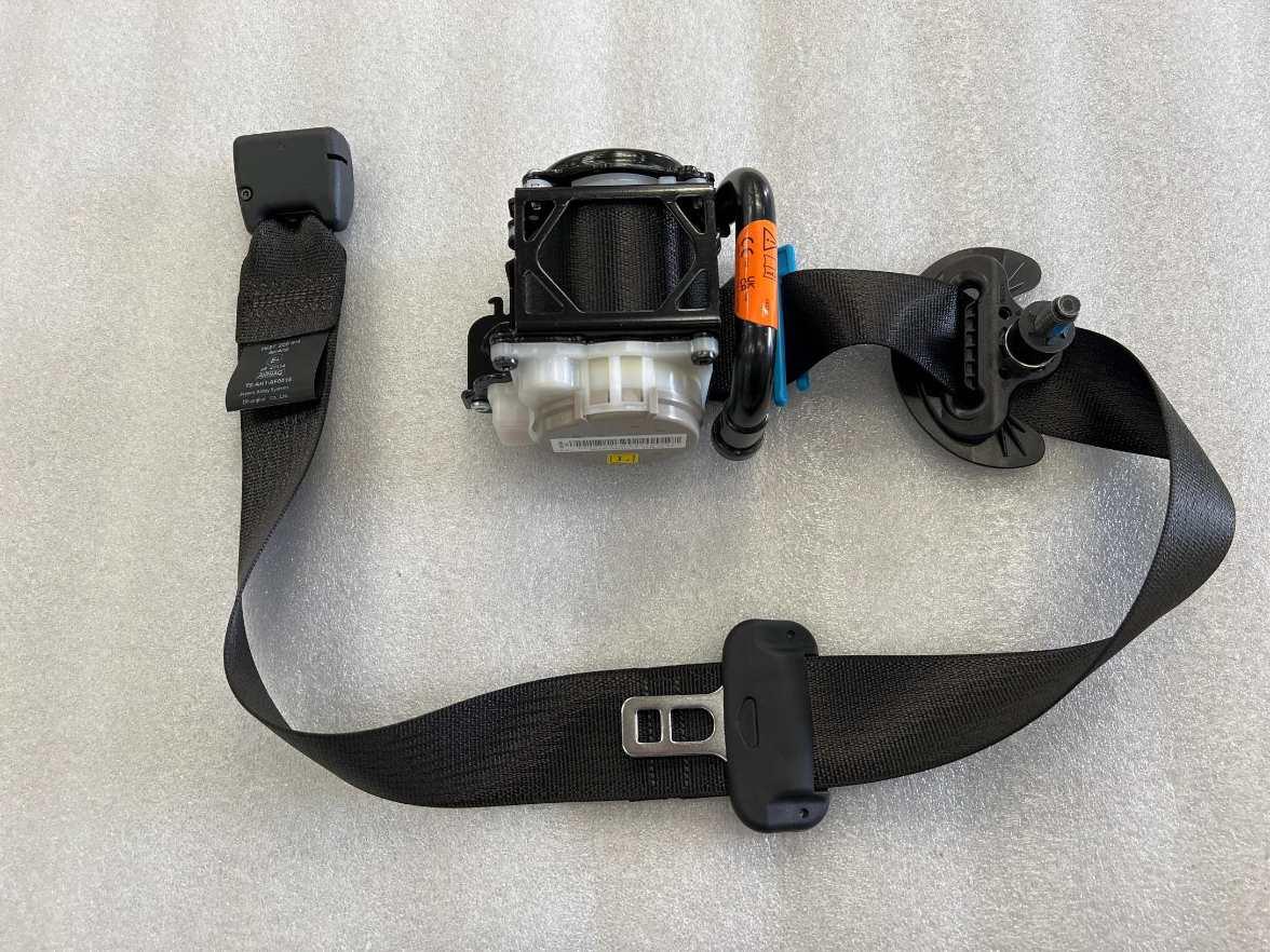 Front LH Seat Belt Assembly