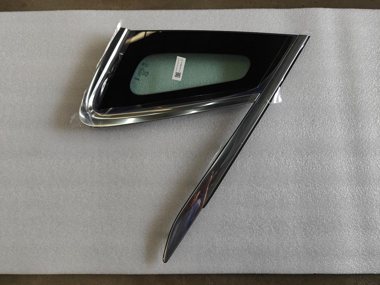 Rear Left Quarter Window Glass Assembly