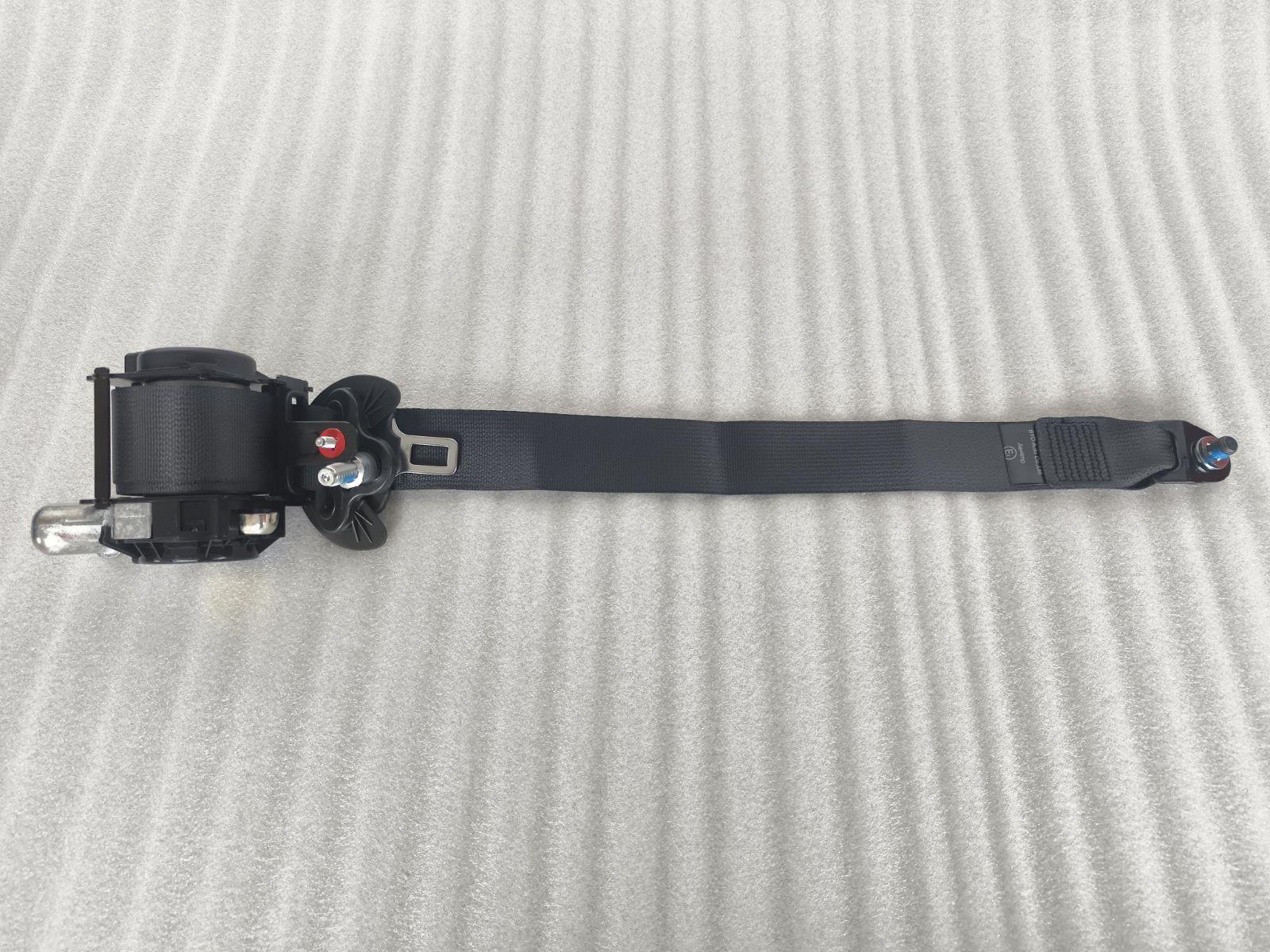 Right Front Seat Belt Assembly