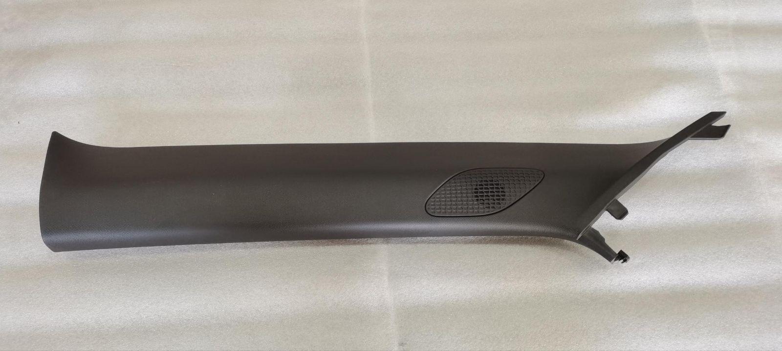 LH A-pillar upper trim panel assembly - Deep Black 5