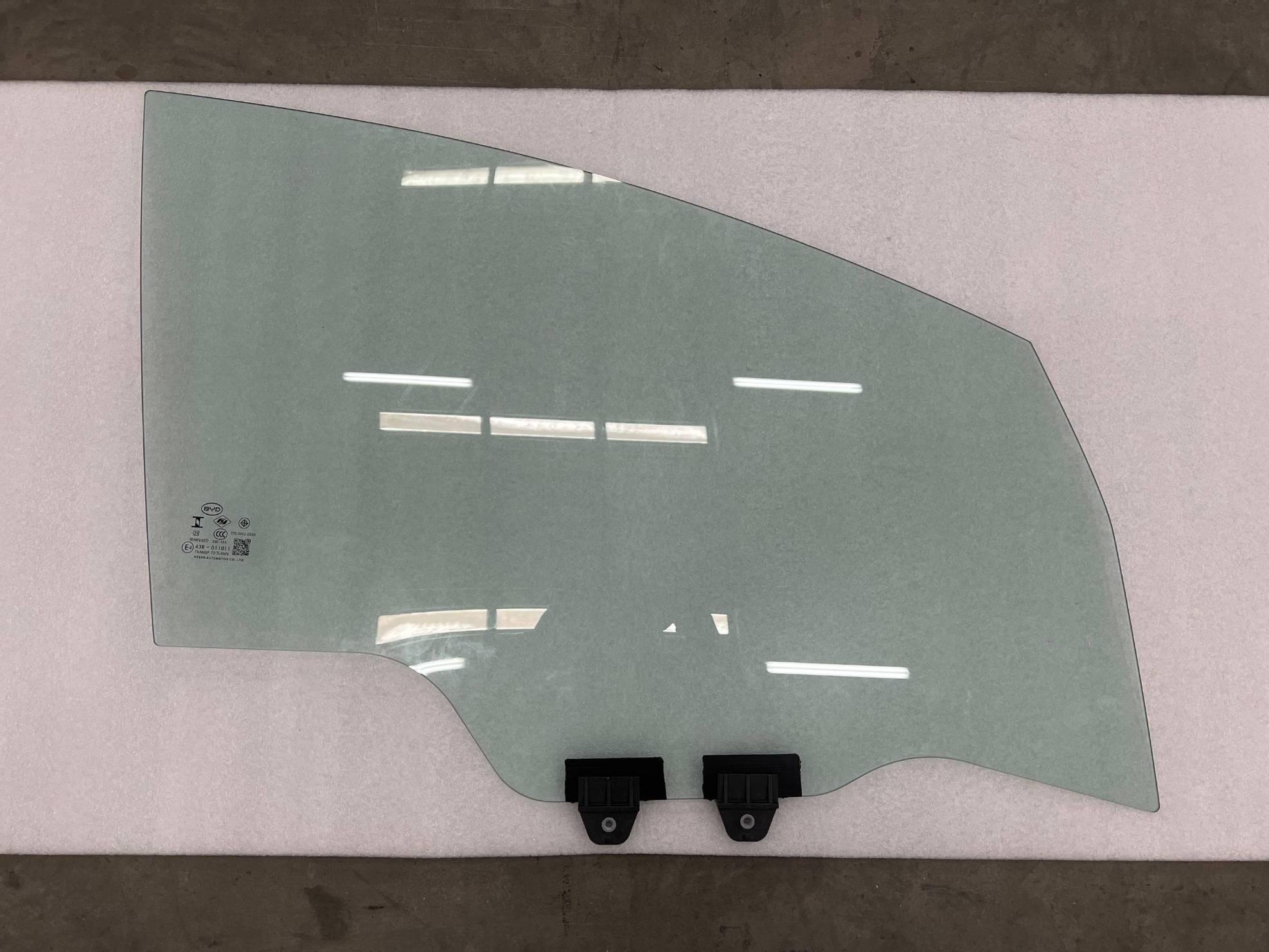 Right Front Door Glass Assembly