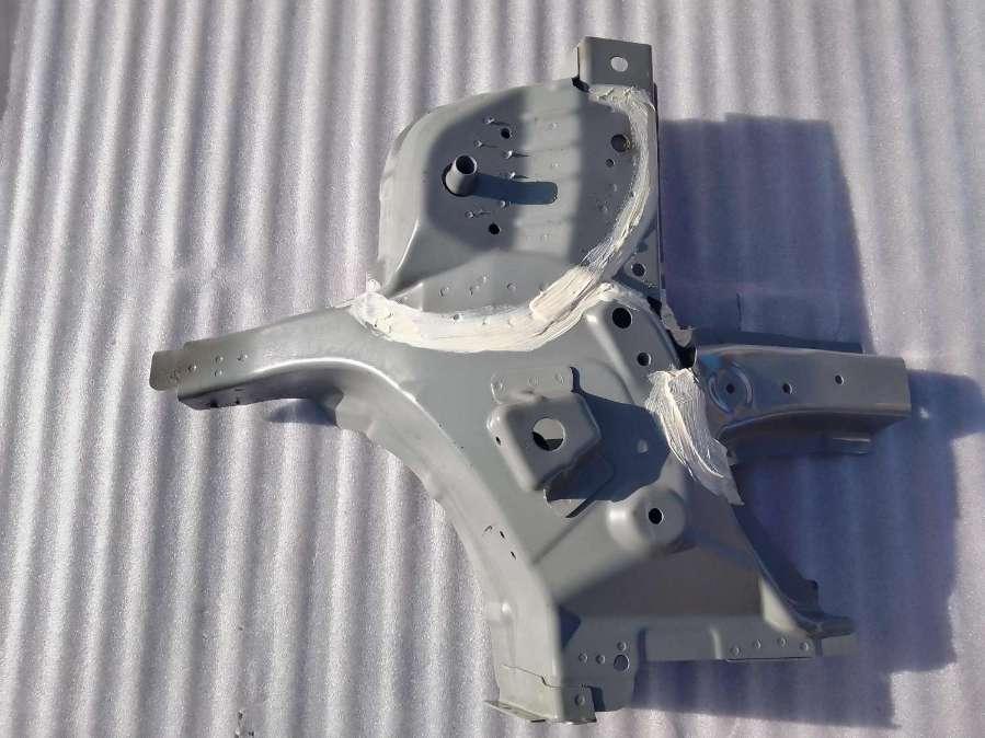 Right front rail rear section assembly