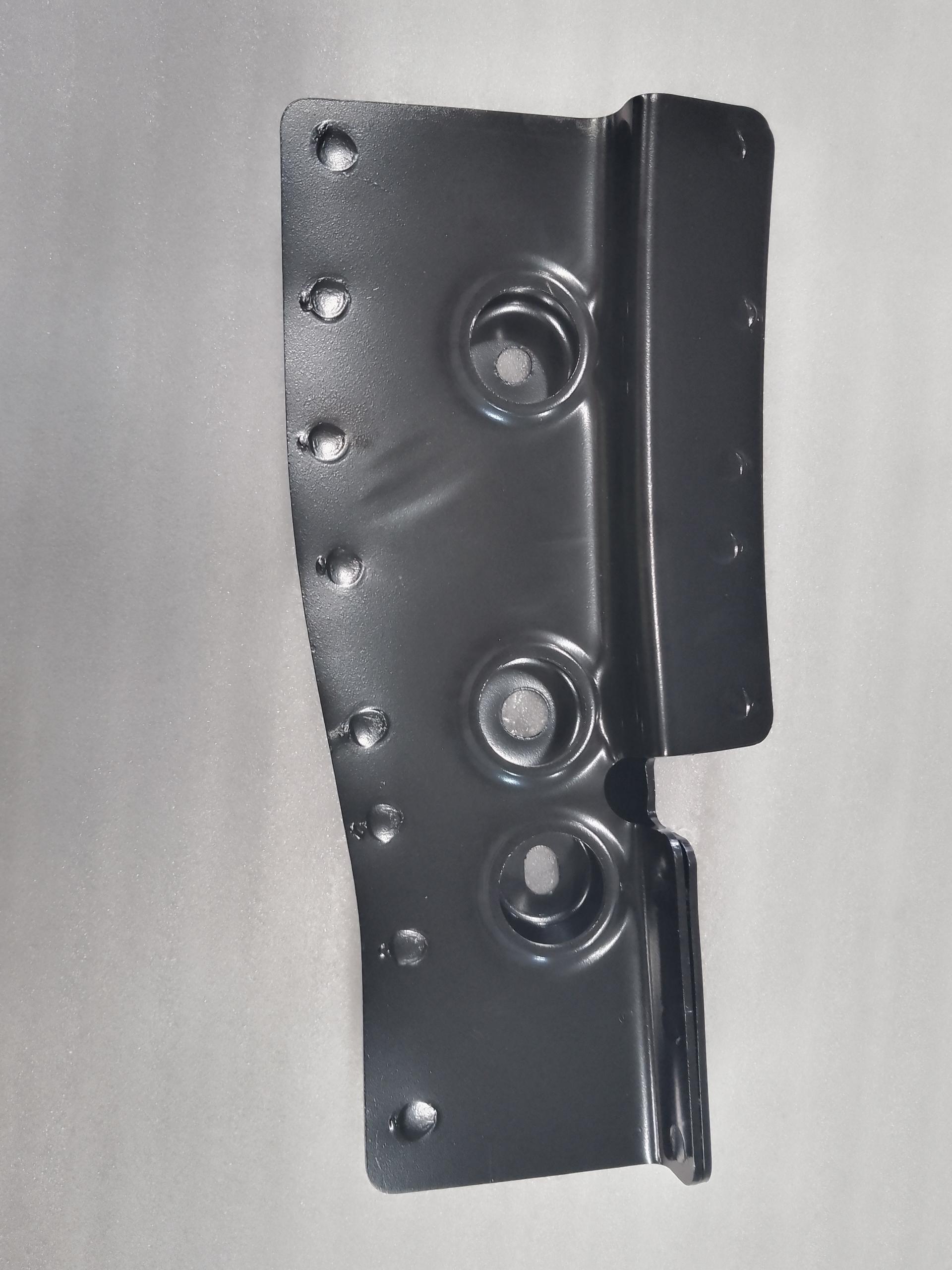 Front Wheel Housing Rear Right Reinforcement Plate Assembly