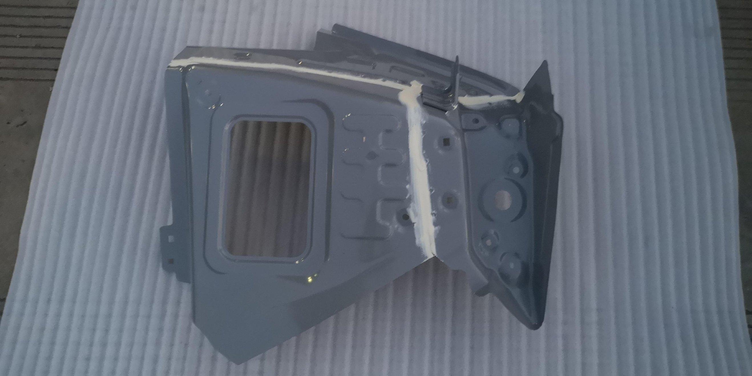 Rear Right Tail Lamp Mounting Plate Assembly