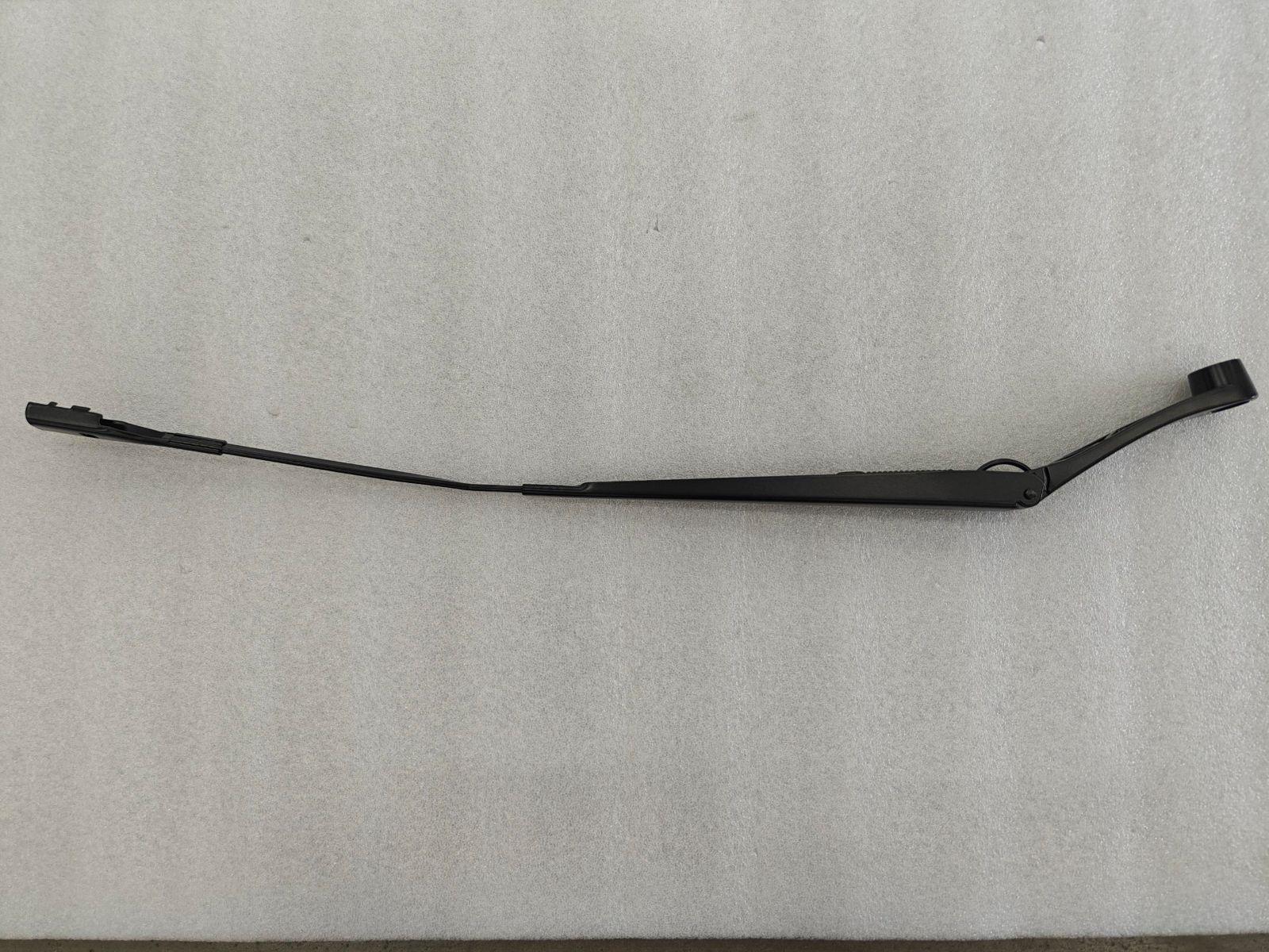 Front Wiper Right Arm Assembly
