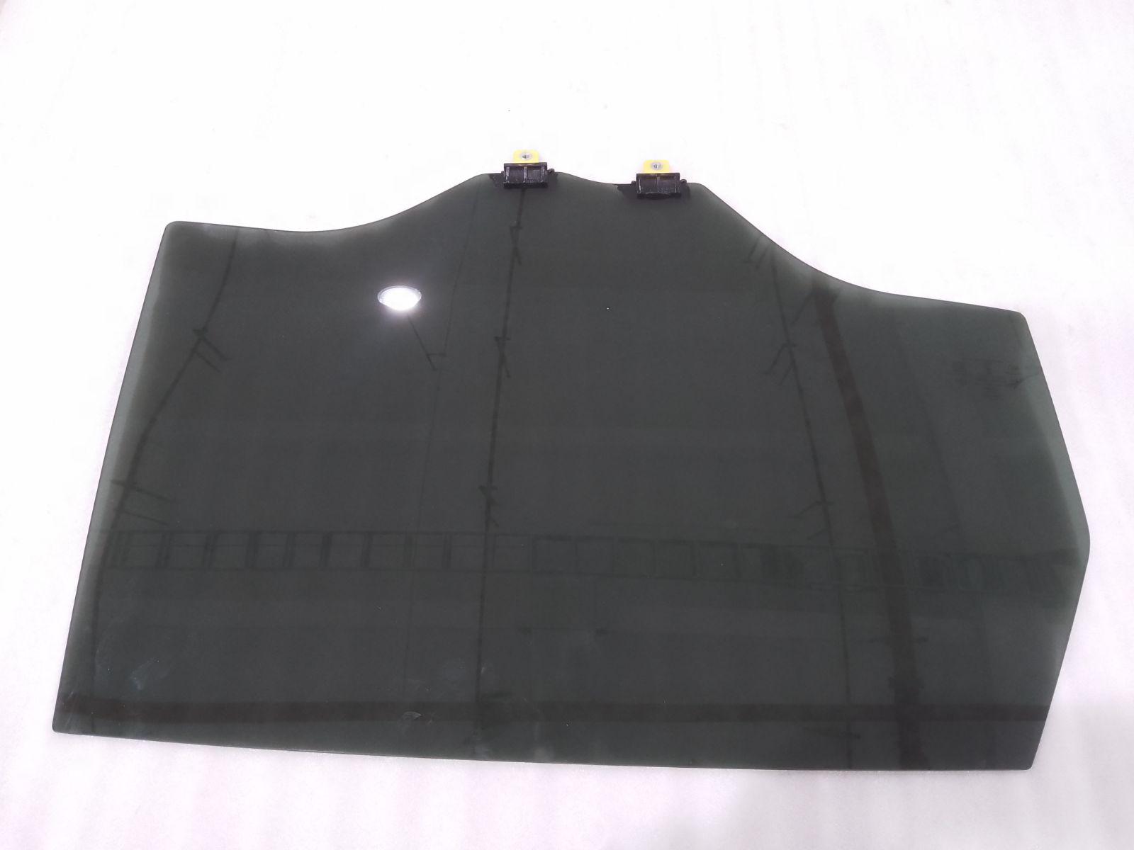 Right rear door glass assembly