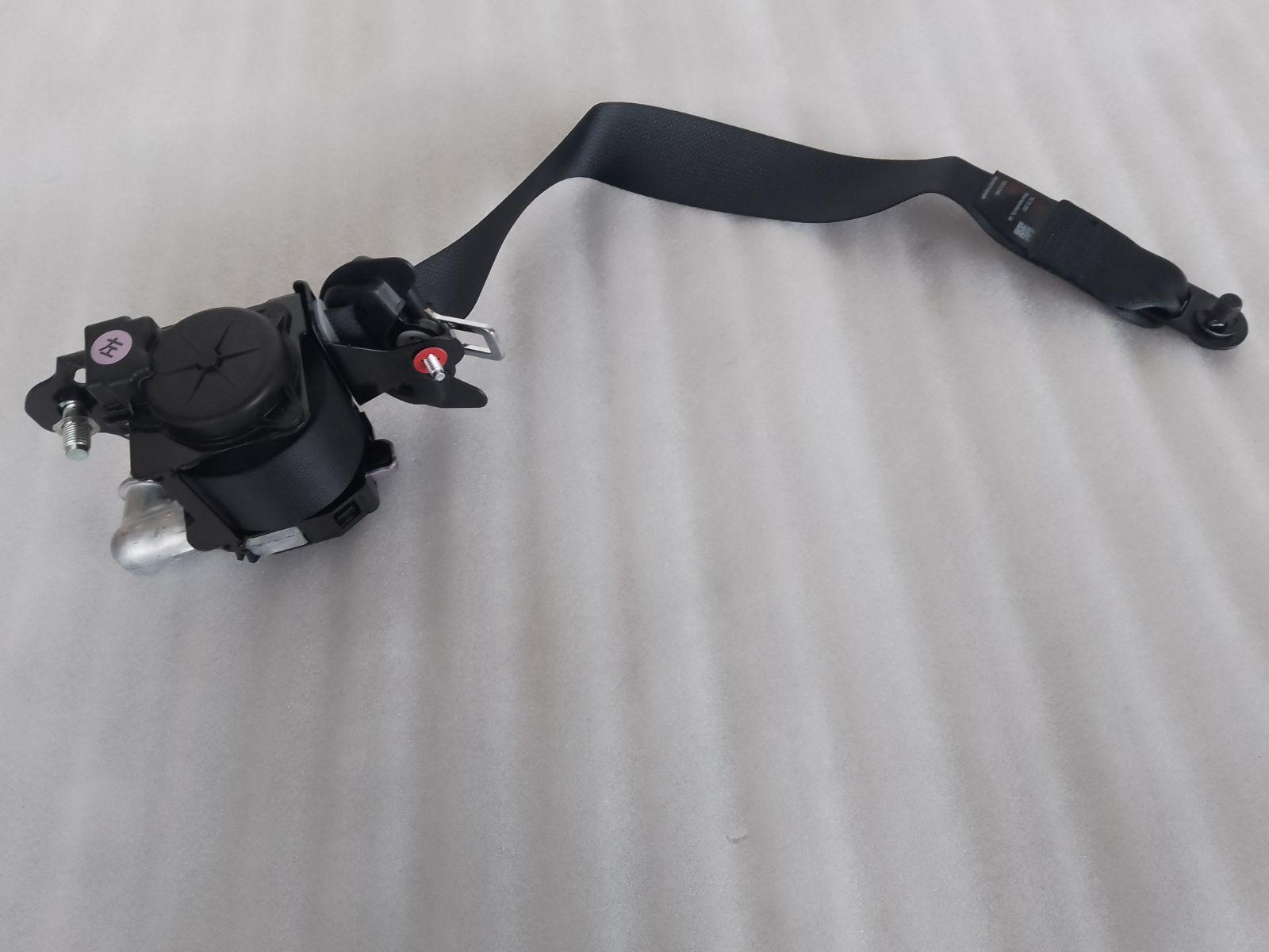 Front LH Seat Belt Assembly