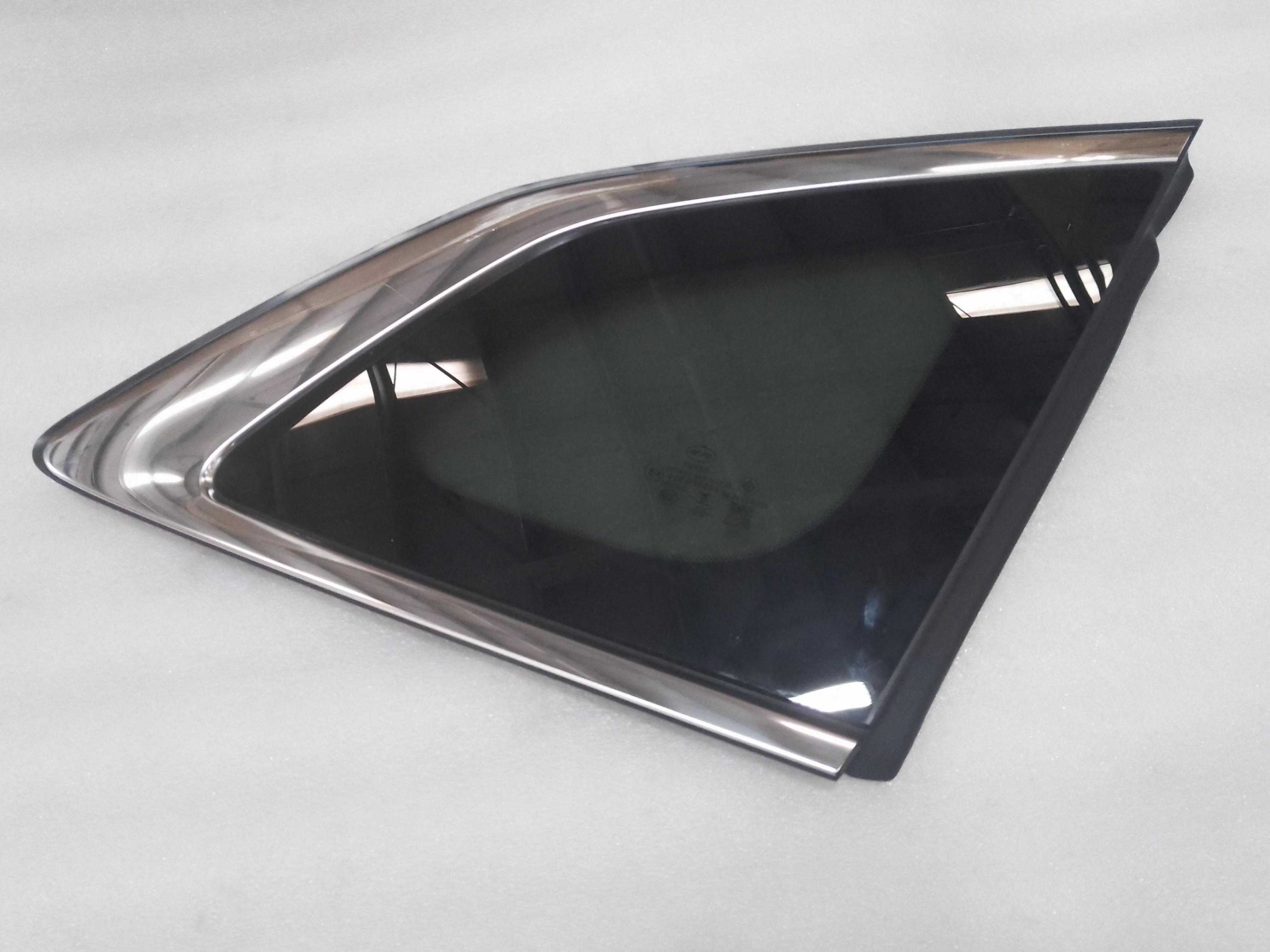 Right Rear Quarter Window Glass Assembly