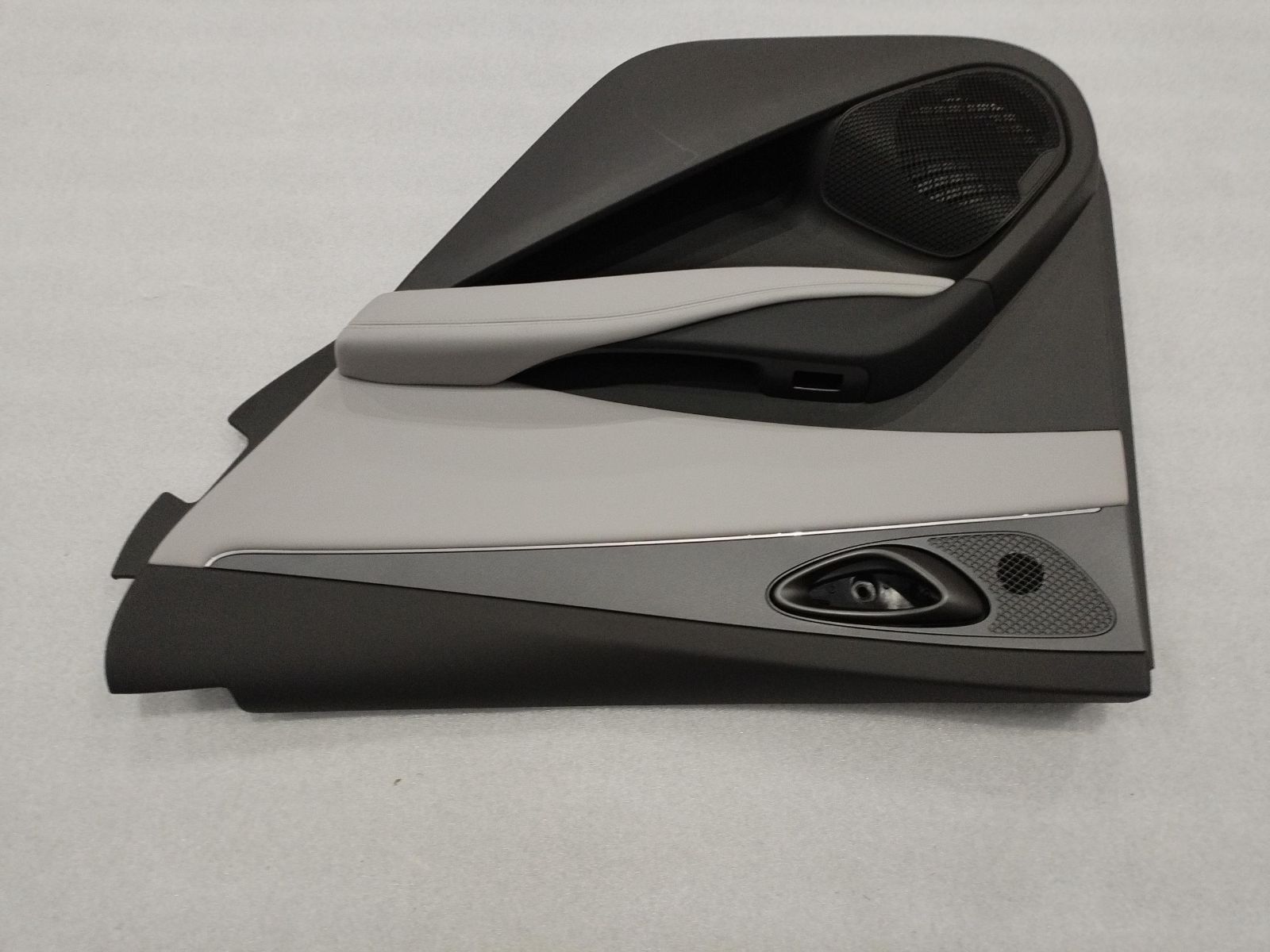 Right rear door trim panel assembly – Sea Salt Grey