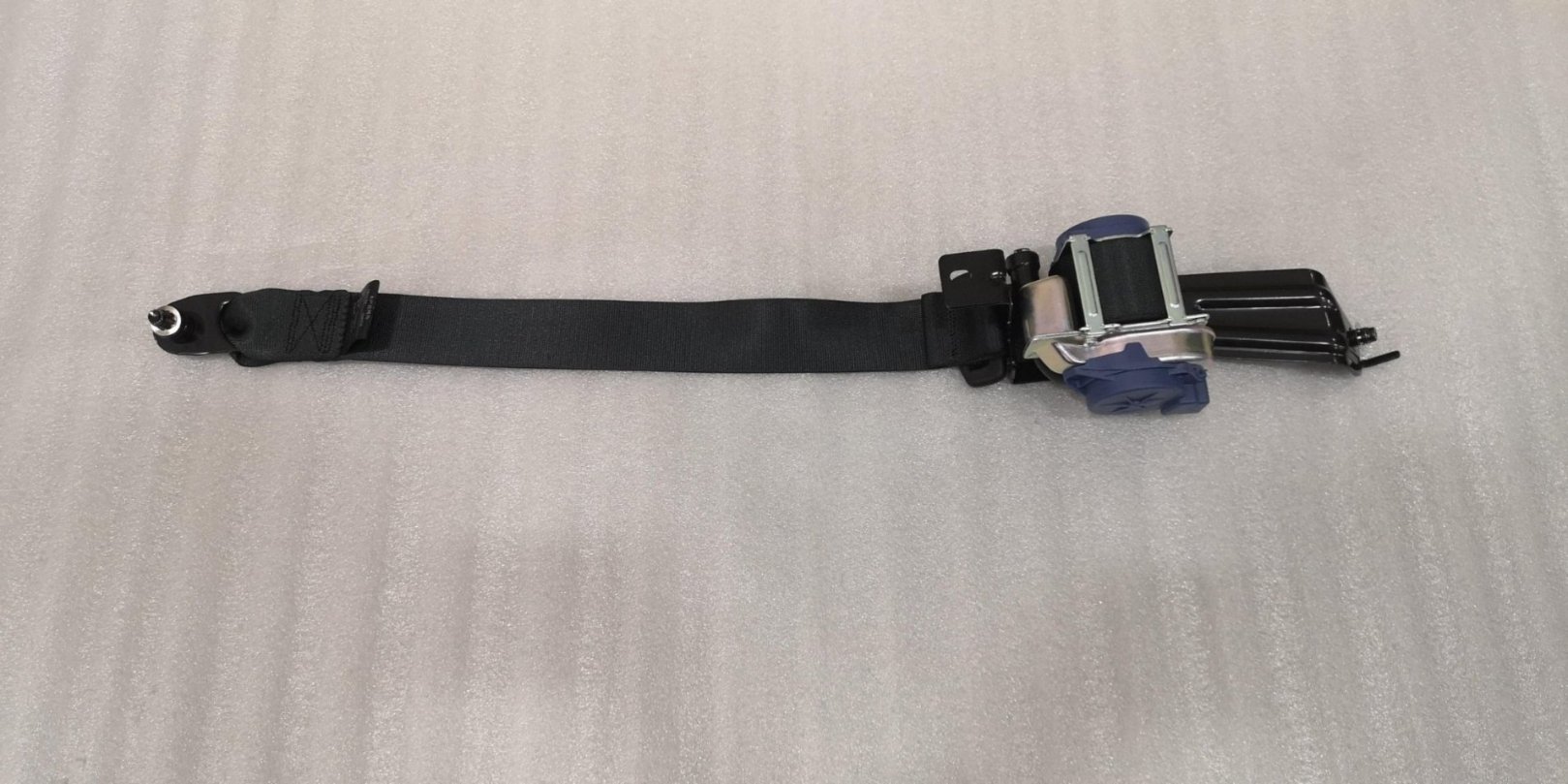 Left Rear Seat Belt Assembly