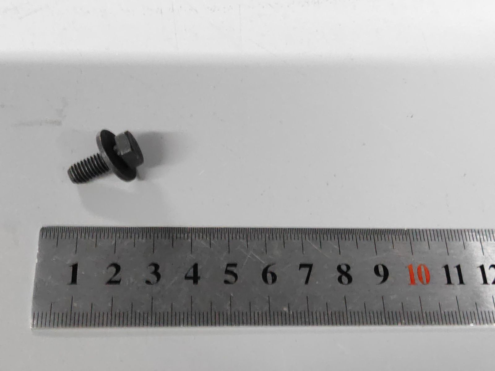 BYDQ1400616T1F62K_Hex Head Bolt and Flat Washer Assembly