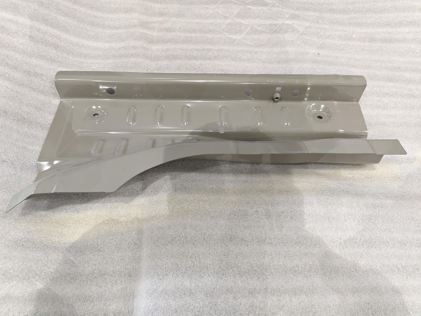 Left Door Sill Inner Panel Rear Connecting Plate